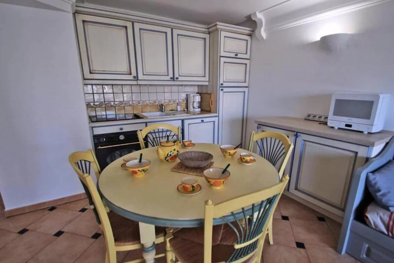 Résidence Port Marine-Salle à manger