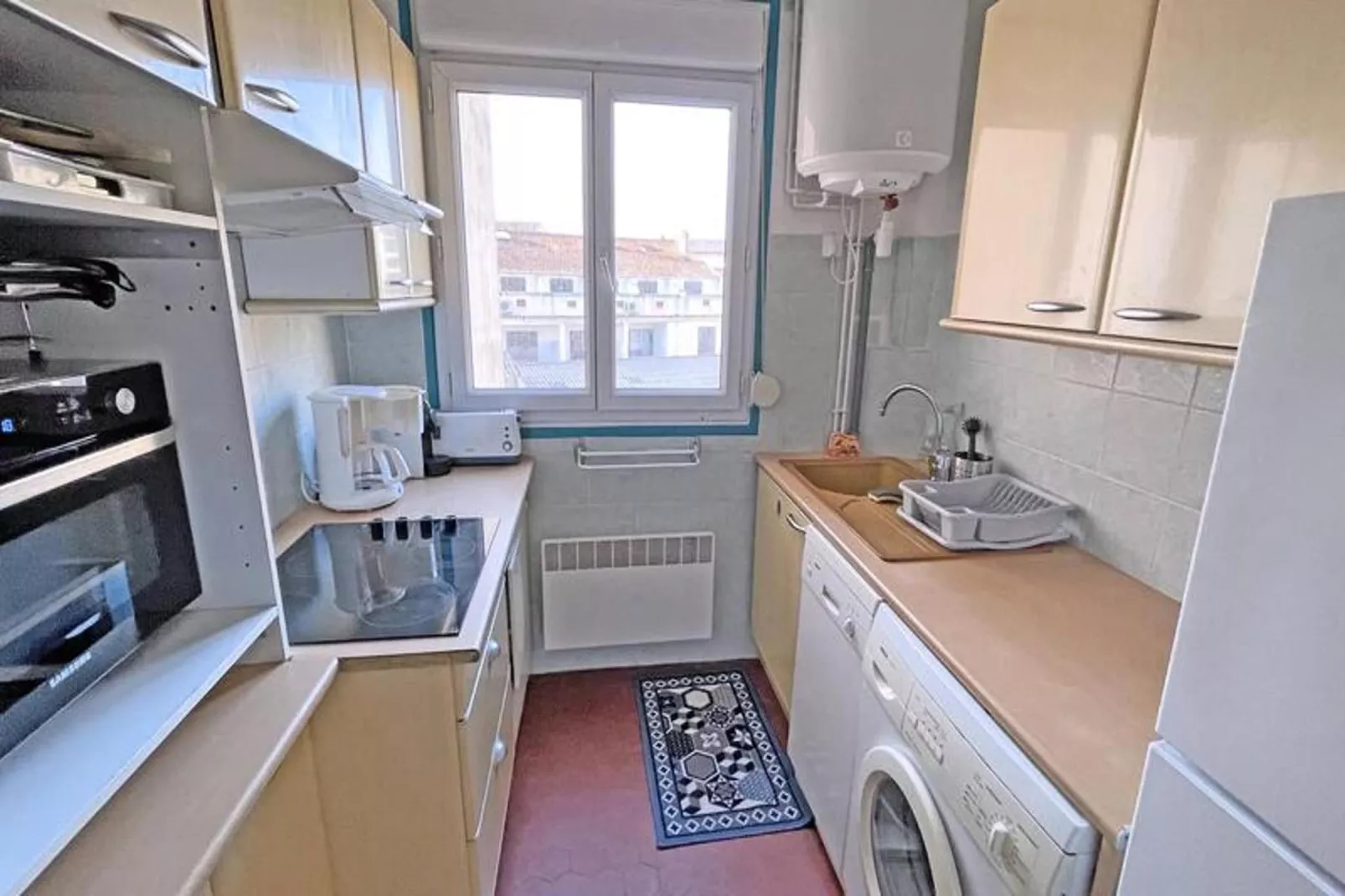 Résidence Les Dauphins-Kitchen