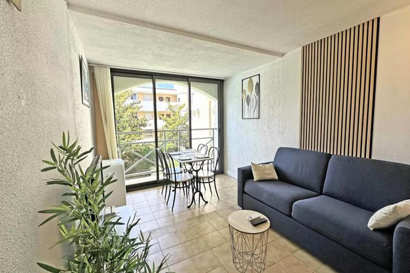 Résidence Les Coralines-Living room