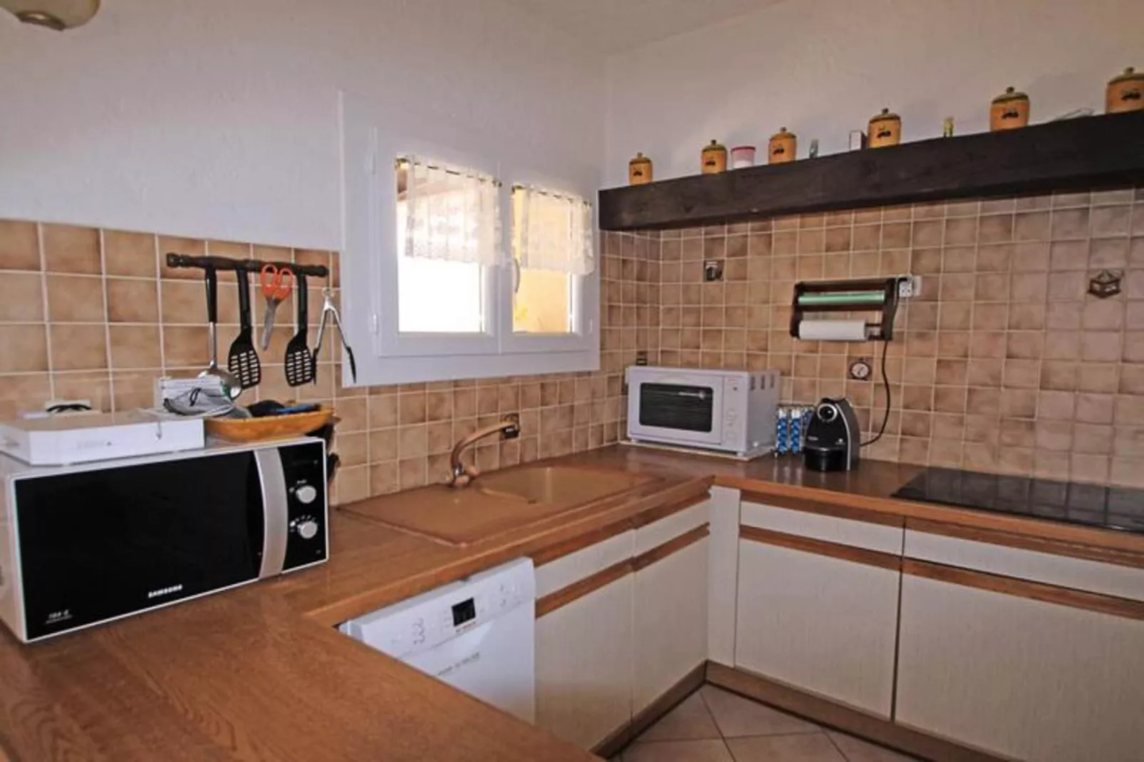 Résidence Pan Cuet-Kitchen