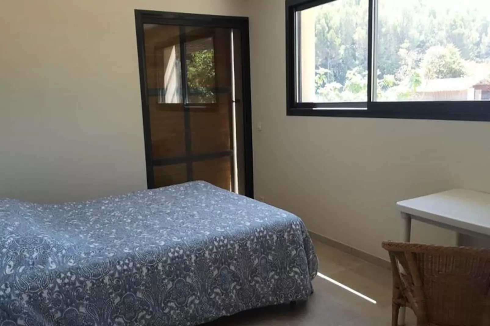 Vivez L'authenticit&eacute; &agrave; La Maison "au Pied Des Vignes"-Image-tags.