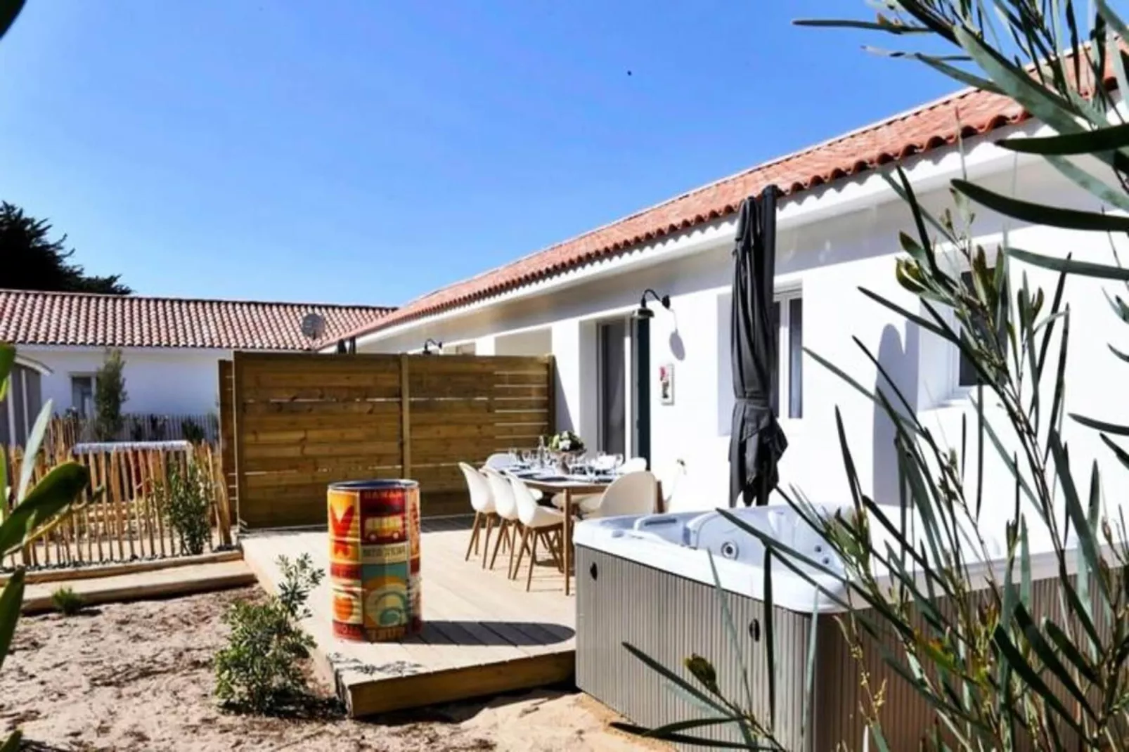 Villa Hawa&iuml; - Domaine Le Sherwood-Salle à manger