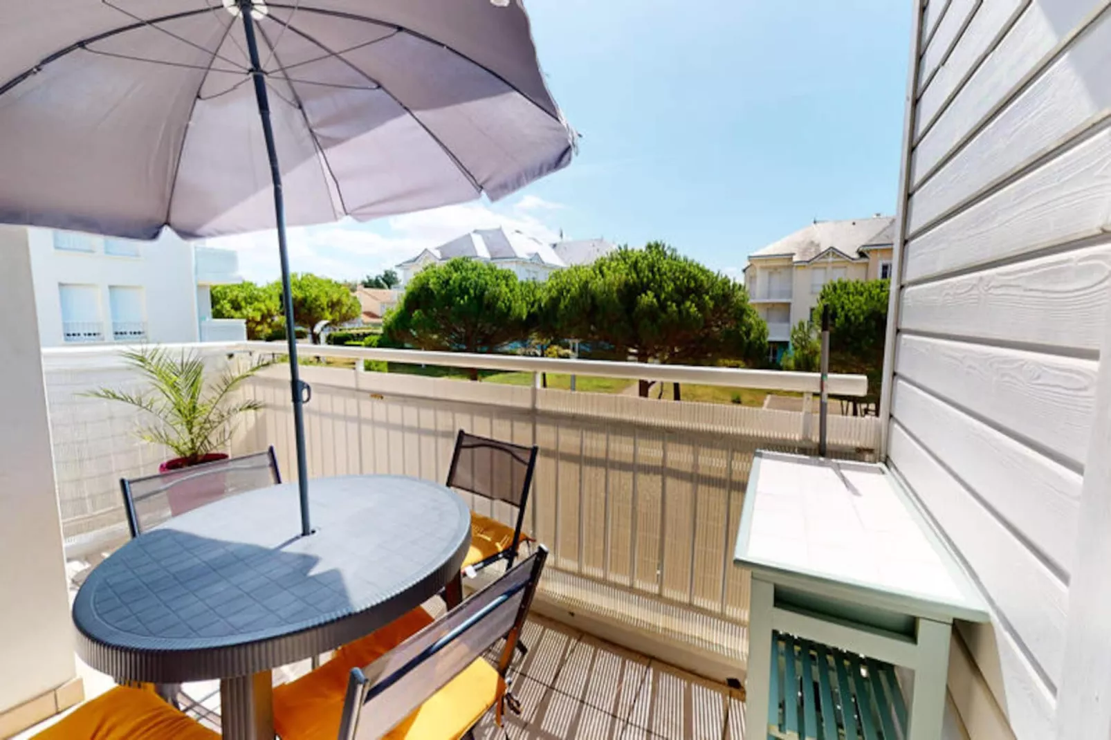 Appartements à Saint-Gilles-Croix-de-Vie-Image-tags.