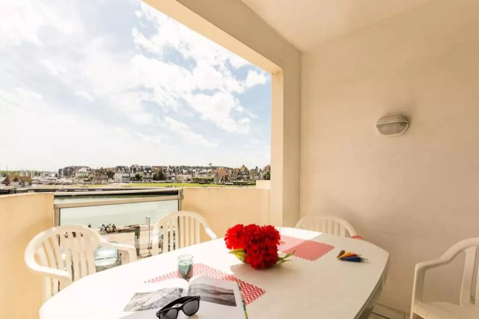 SOWELL RÉSIDENCES Le Port-Image-tags.