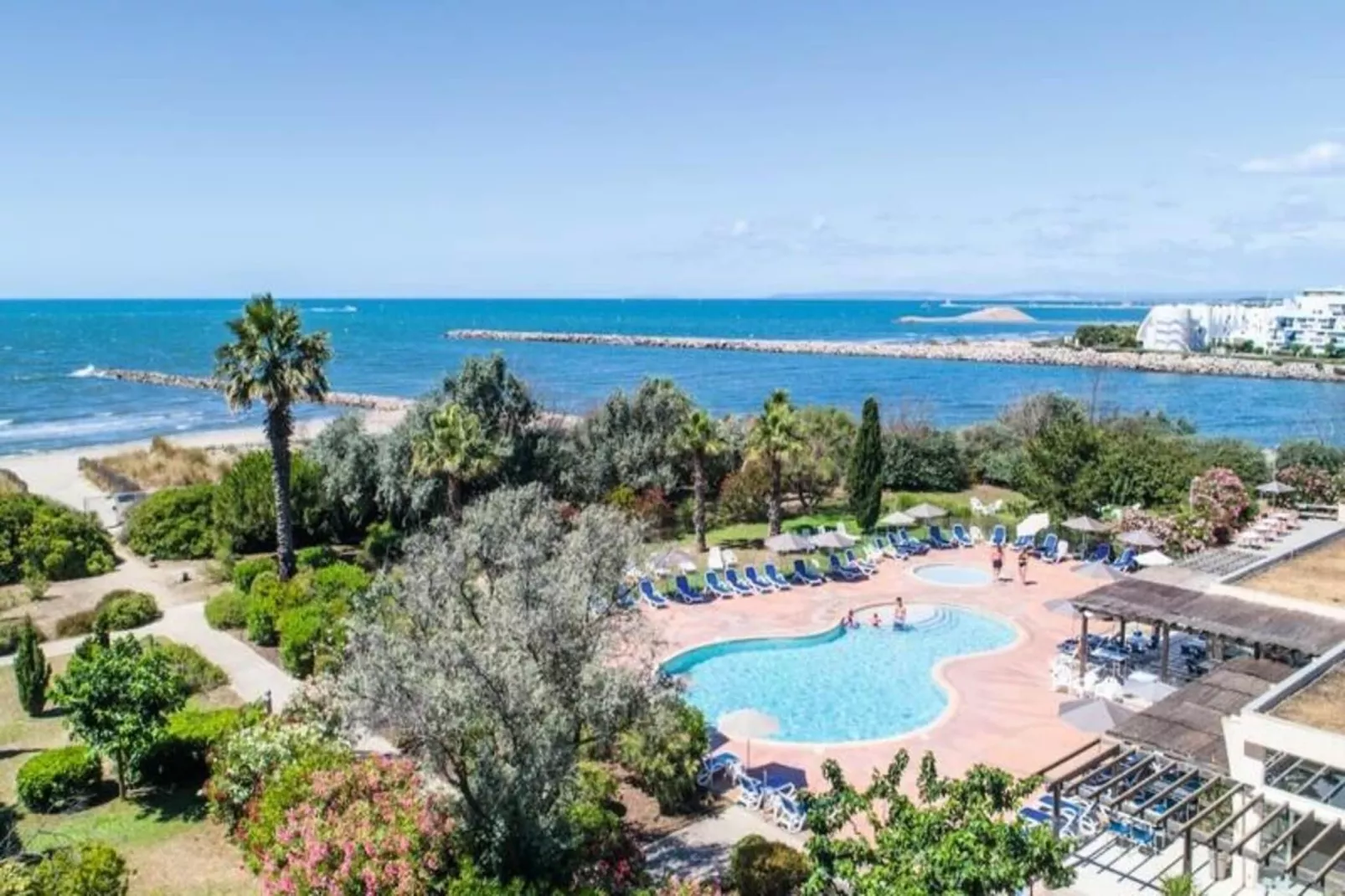 SOWELL Résidences Les Sablons***-Swimming pool