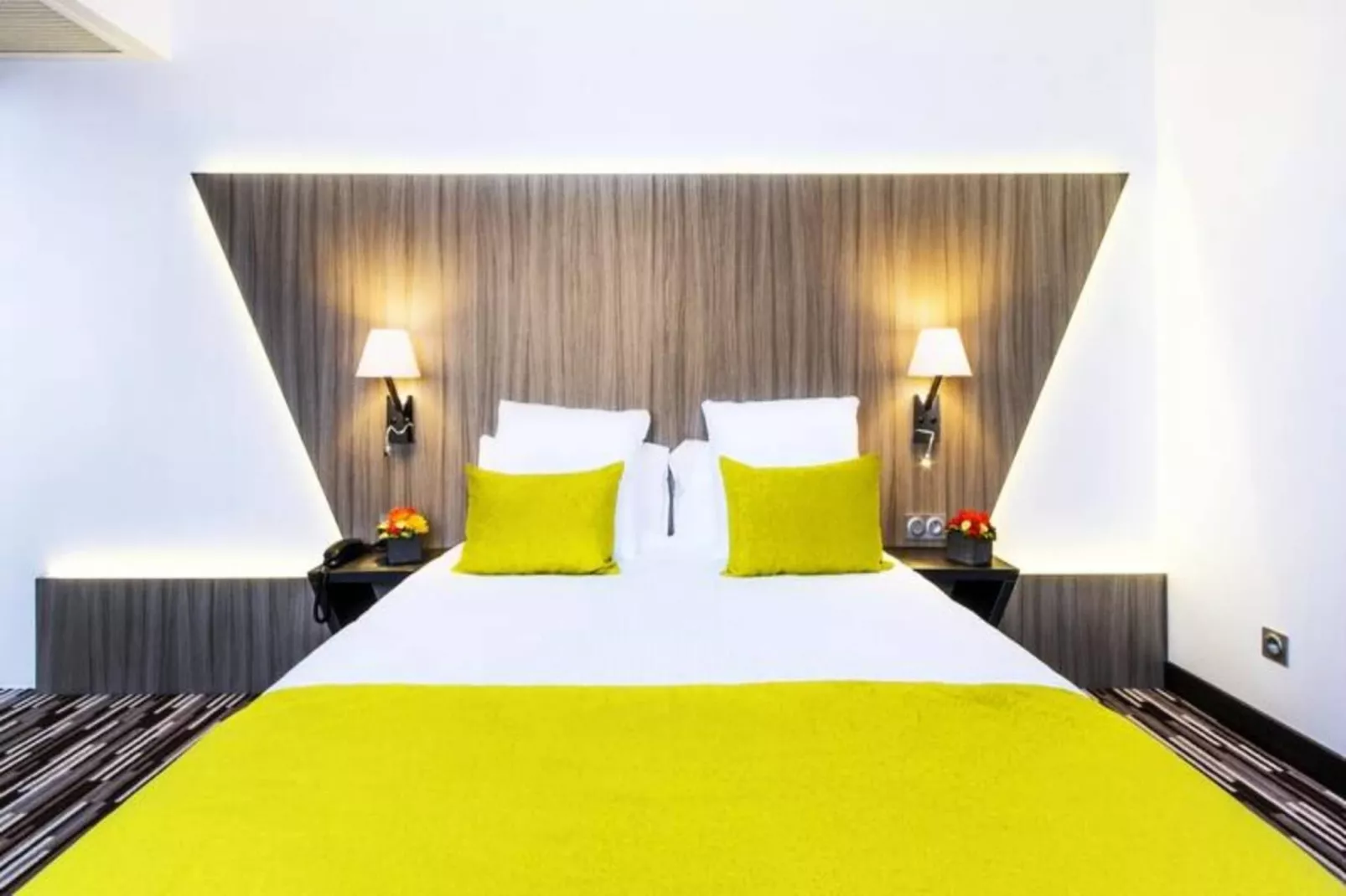 Néméa Appart'hôtel Résidence Toulouse Concorde****-Außenbereich Sommer