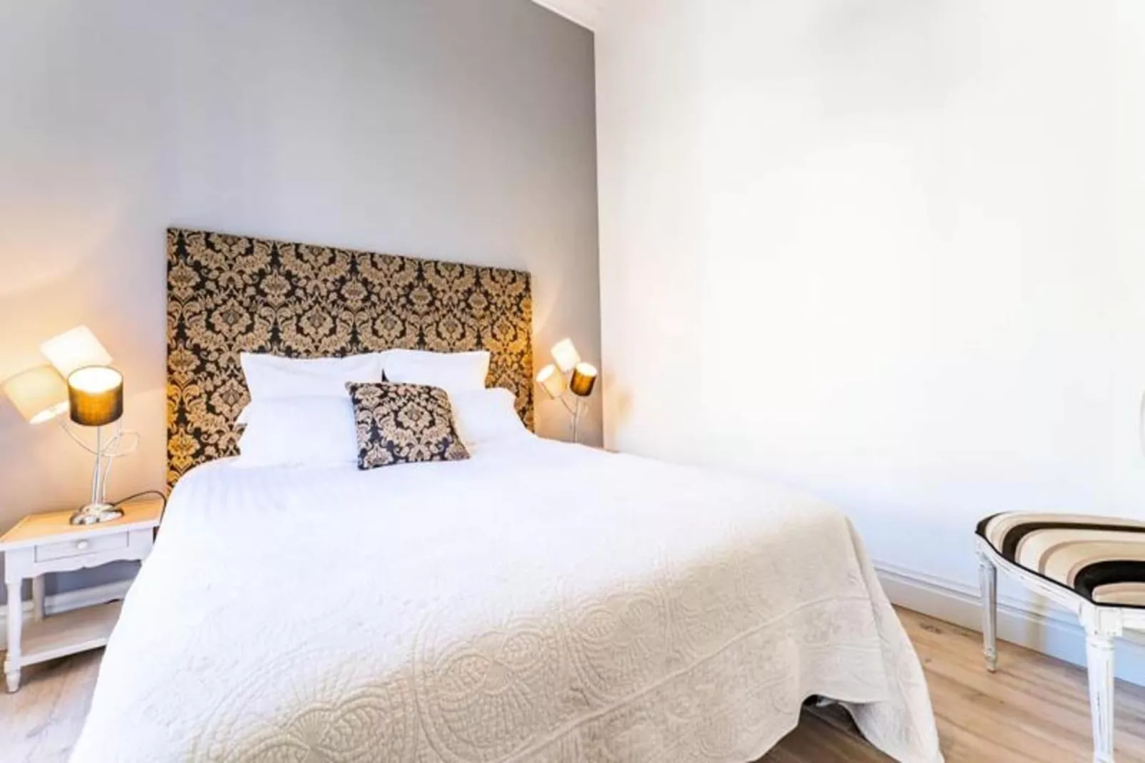 &eacute;l&eacute;gant Appartement Au C&oelig;ur Du Quartier Historique Saint-michel-Salon