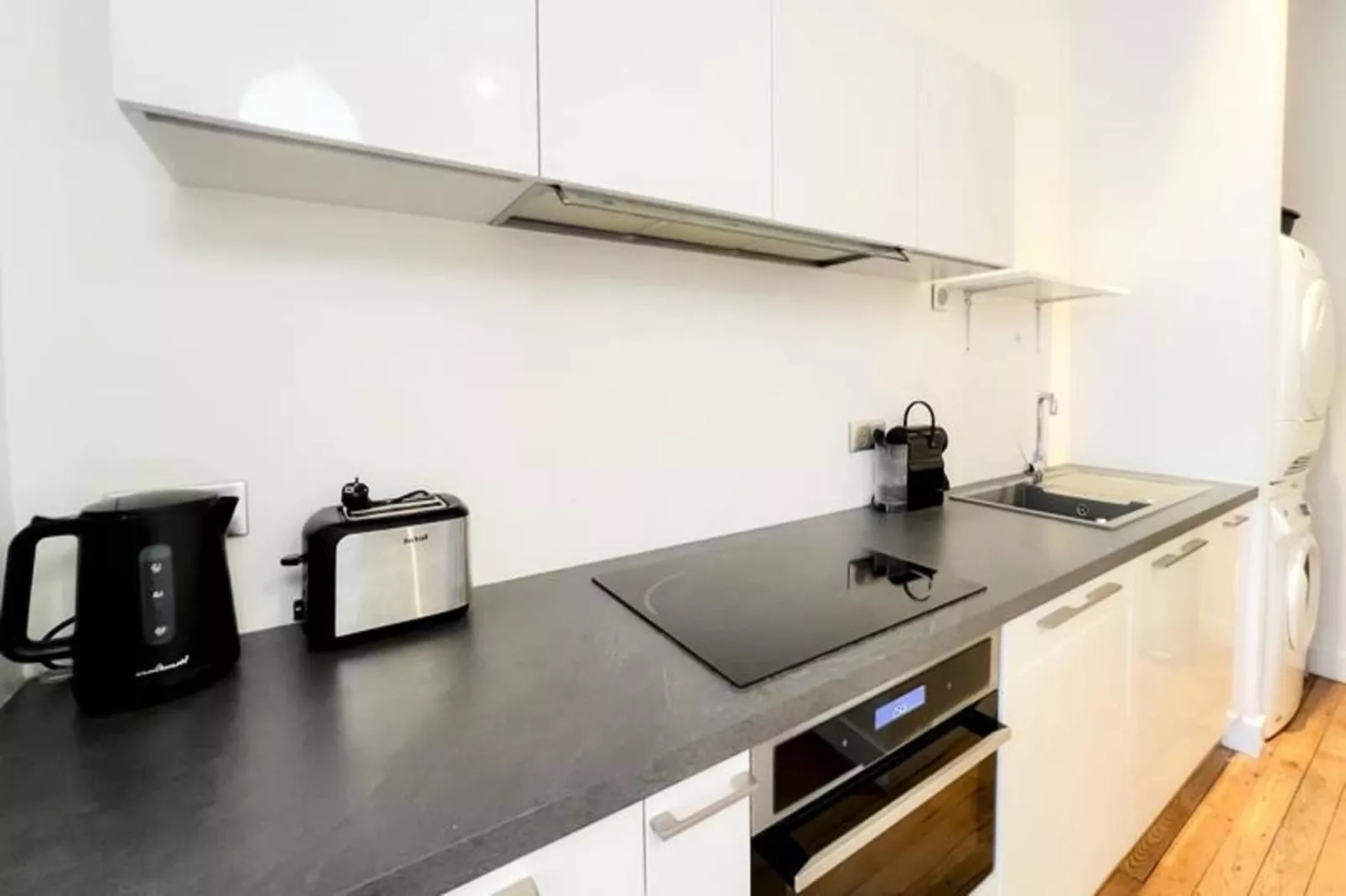 Magnifique Appartement Avec Terrasse-Kitchen