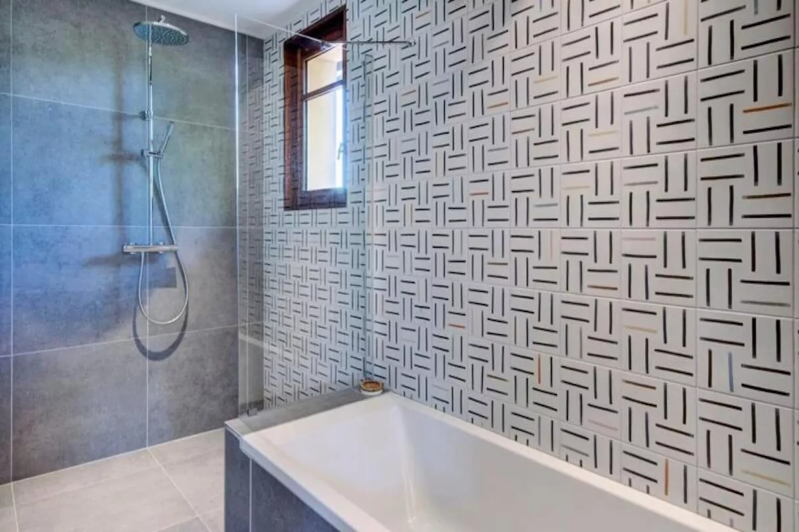 Splendide Villa De 400m2 Pour 12 Personnes, Acc&egrave;s Priv&eacute; &agrave; La Plage Au Pyla-Image-tags.