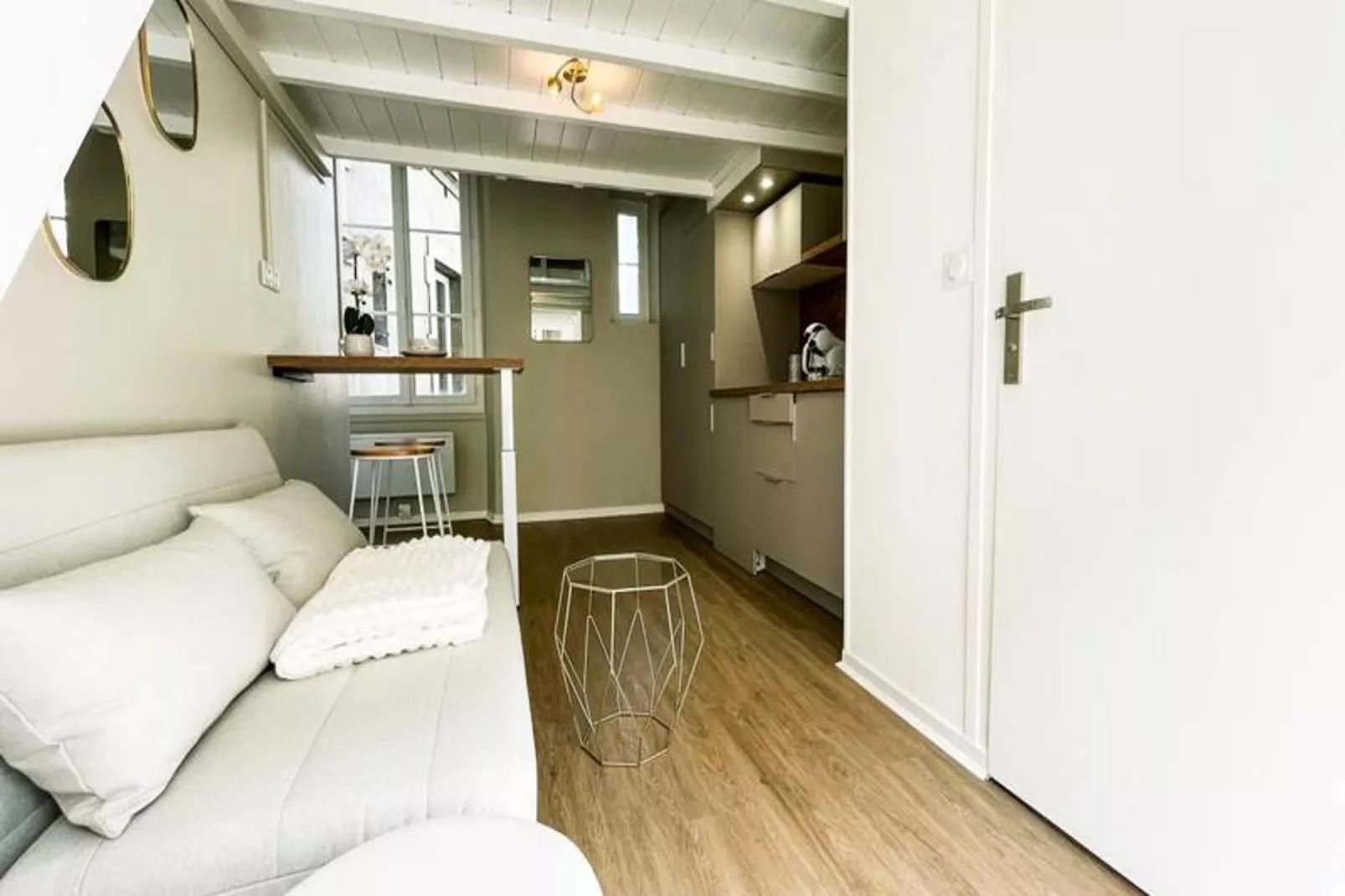 Le Studio En Duplex Championnet - Humbert Ii (droite) 👑-Wohnzimmer