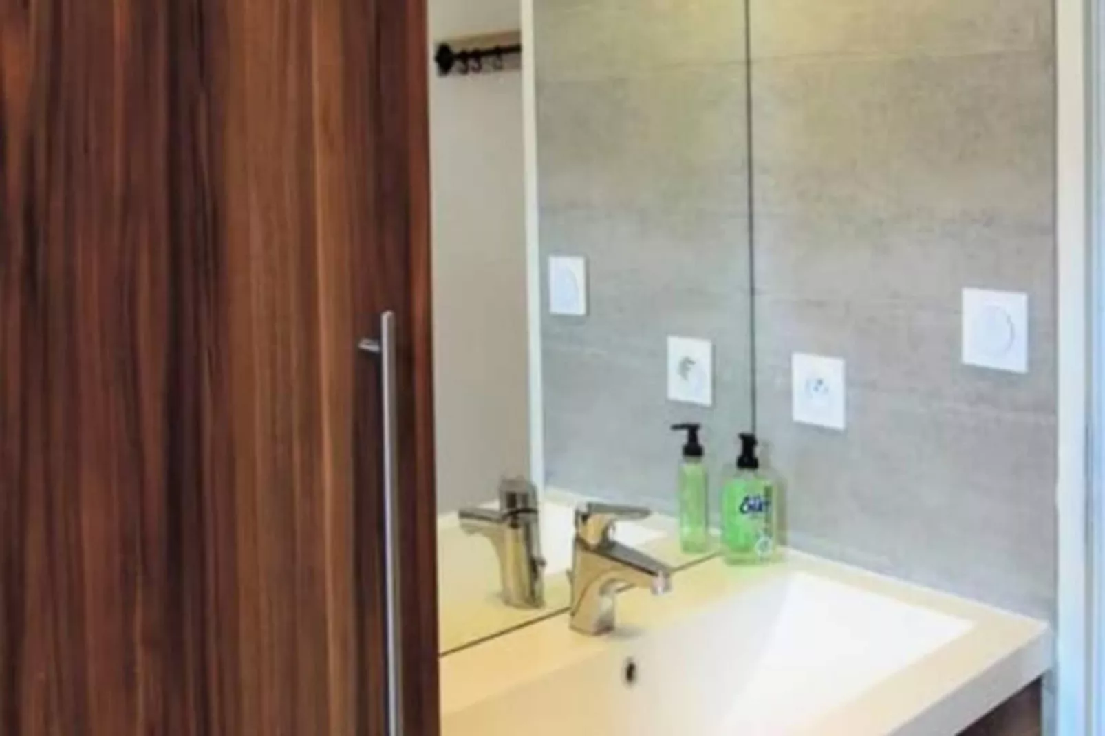 | Le Patio🍊 Jardin | Parking Gratuit-Image-tags.