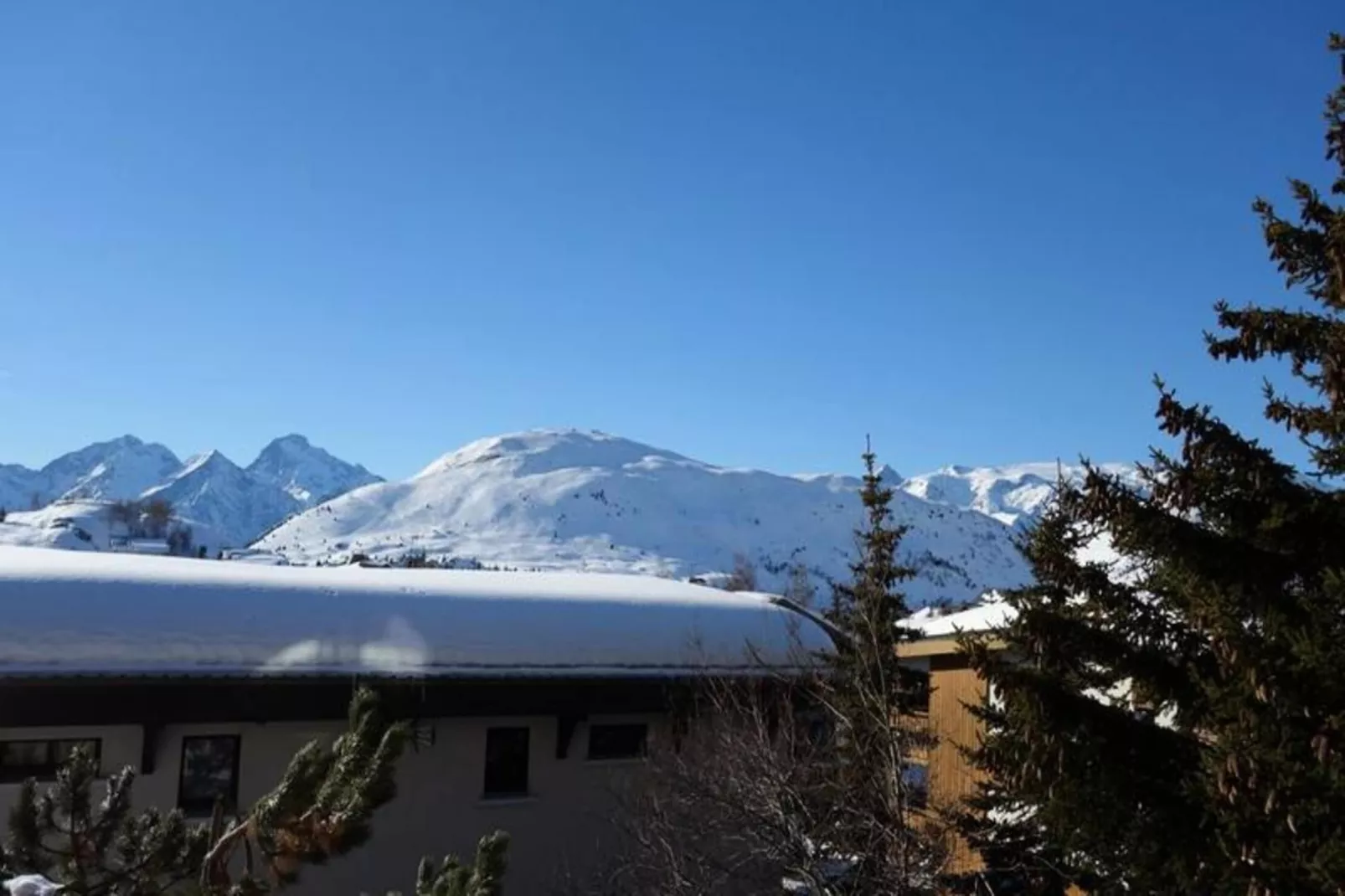 Résidence 2 Anges A-Exterior in summer