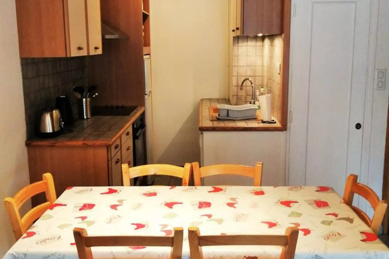 Résidence Olympe-Dining room