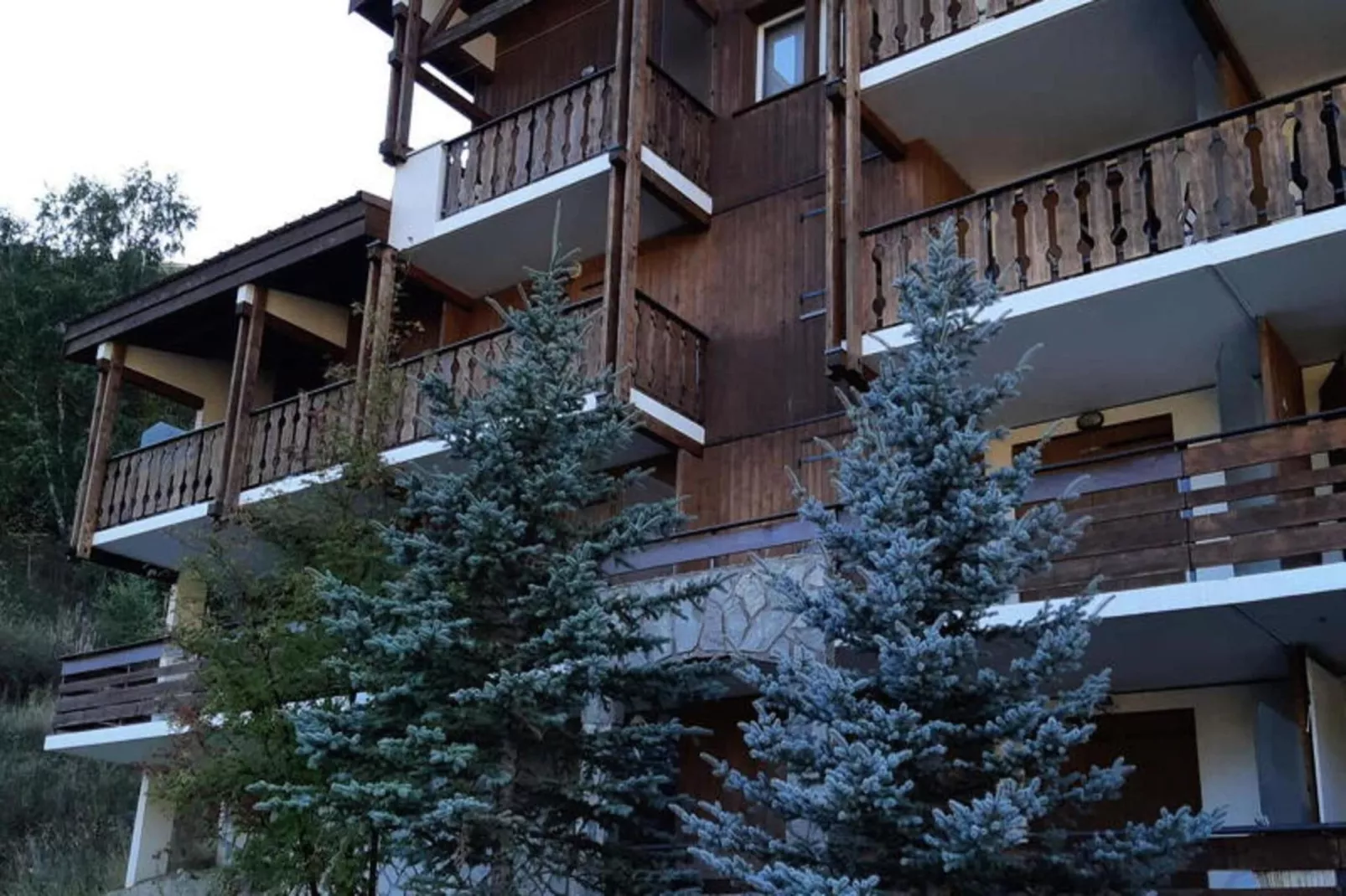 Résidence Ecrins 7-Exterior in summer