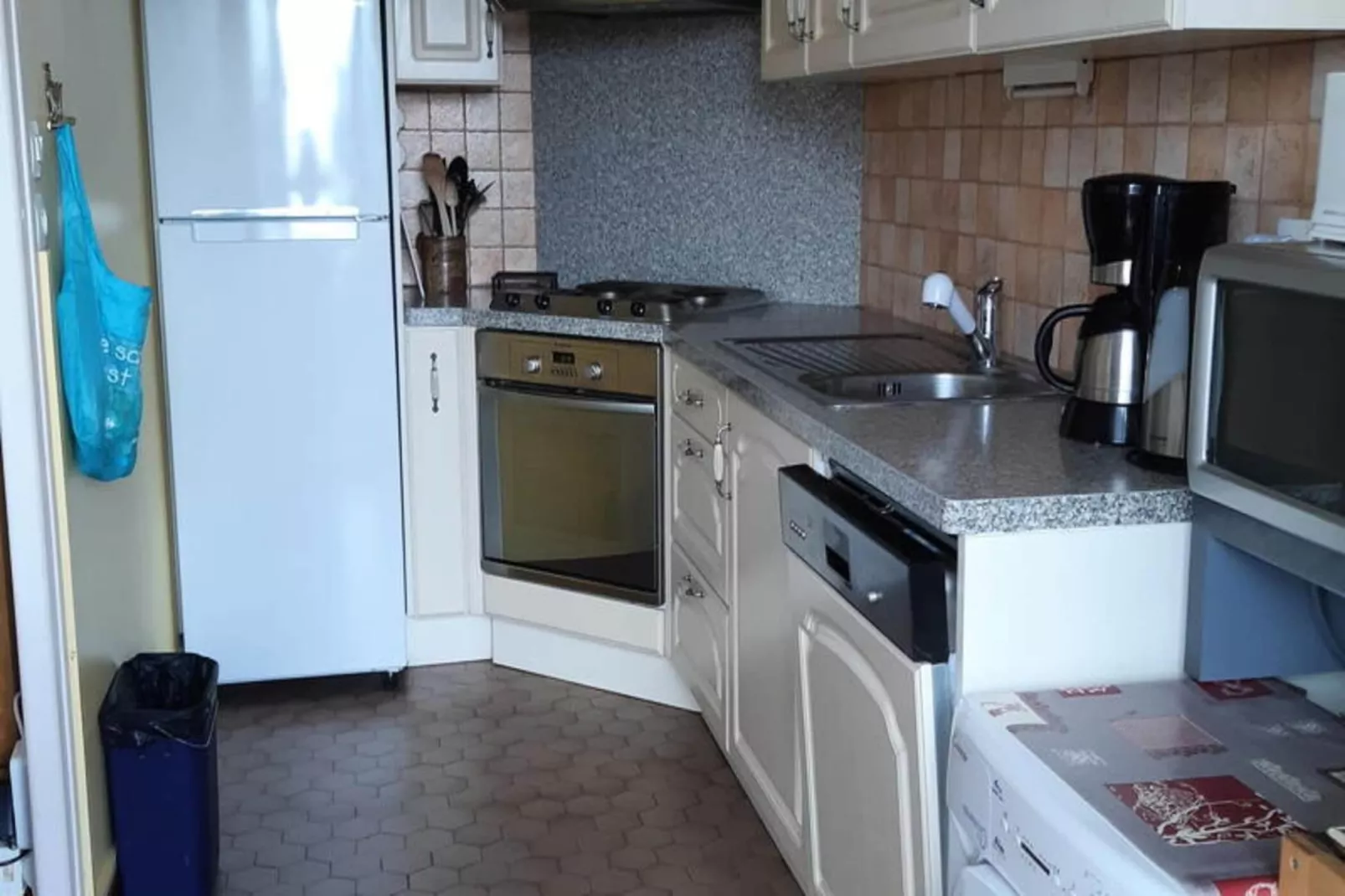 Résidence Cabourg A-Kitchen