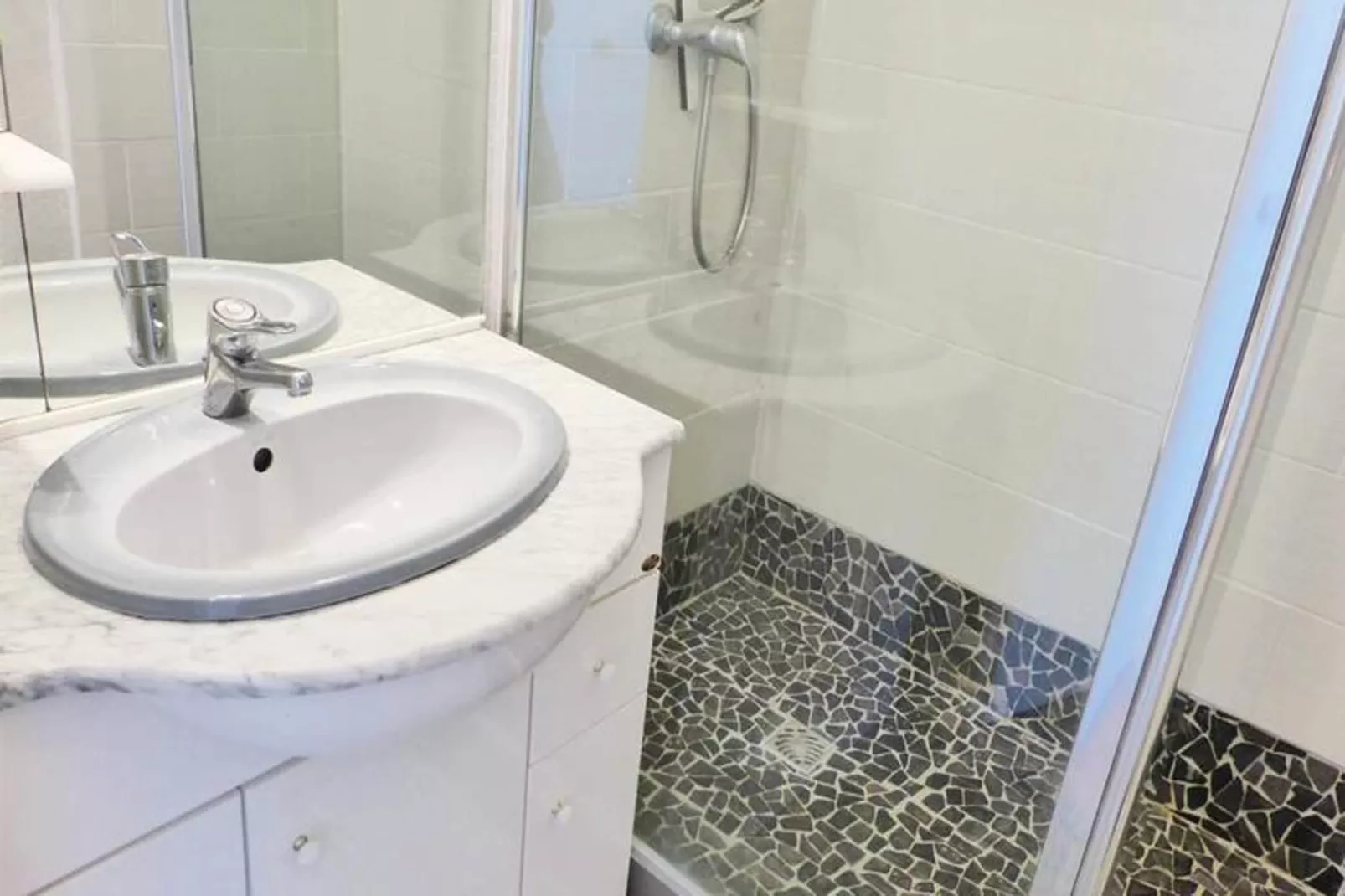 Résidence Cap Sud-Bathroom