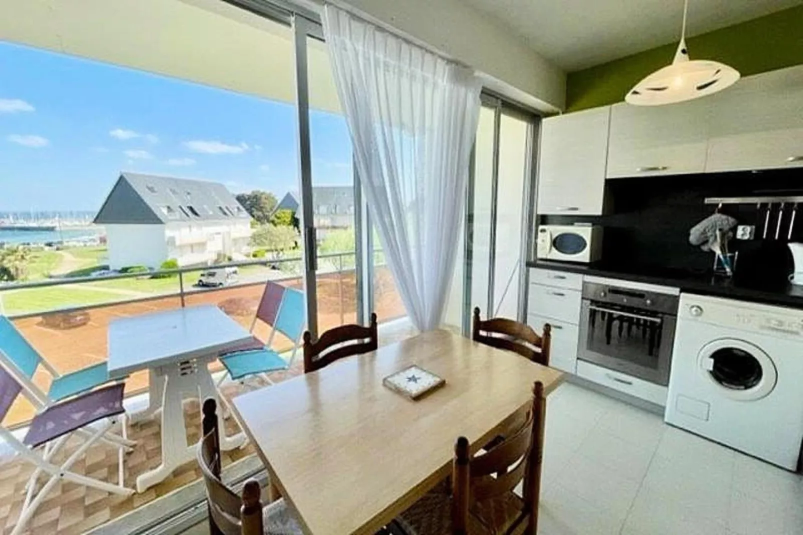 Résidence Adal D'arvor-Dining room