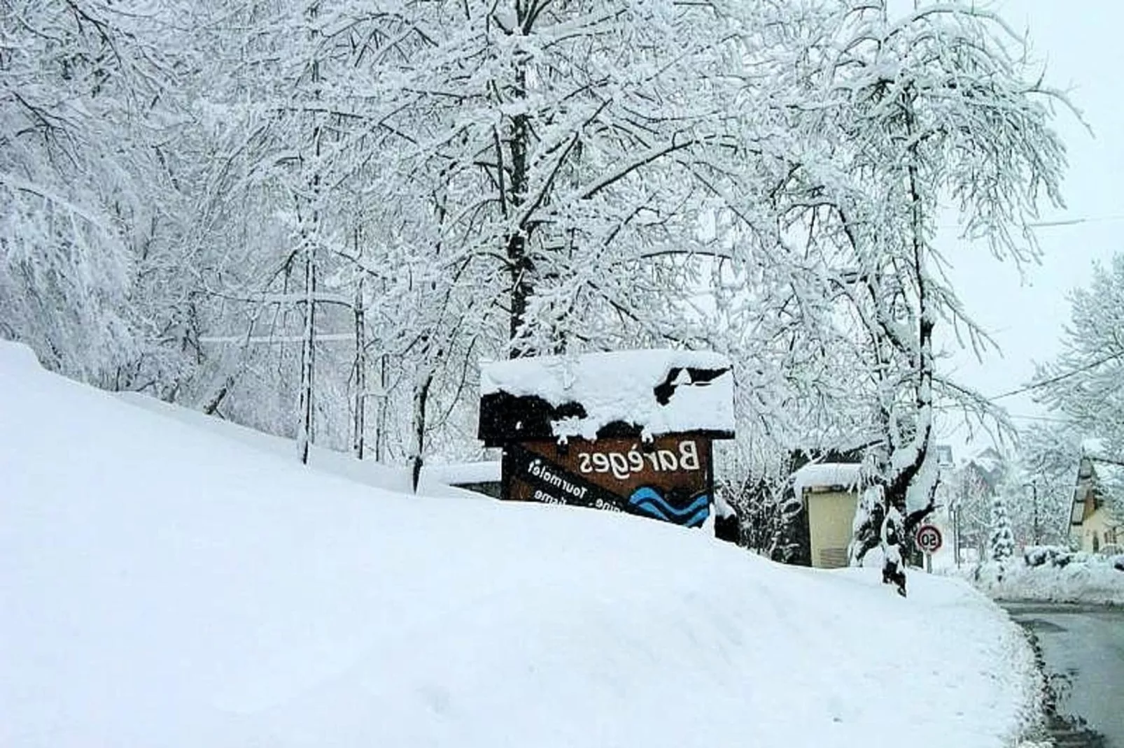 Résidence Artigalas-View in winter