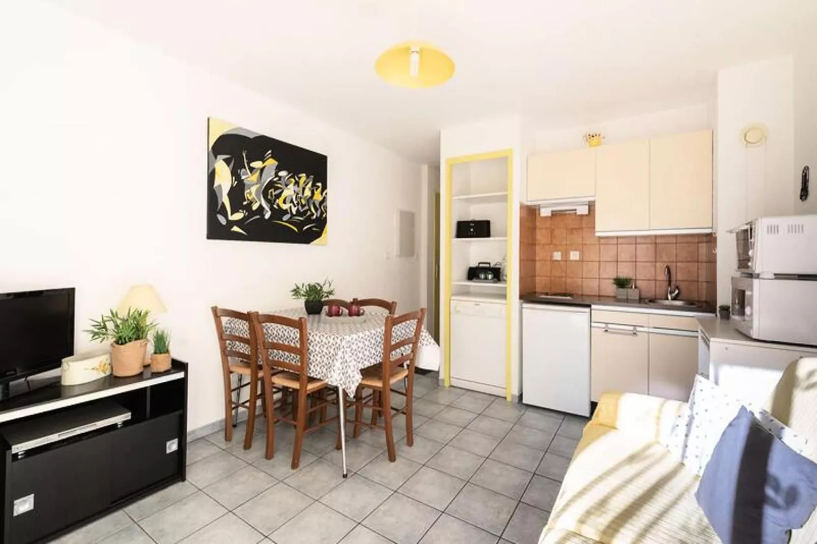 Résidence H.th.i:iris-Kitchen