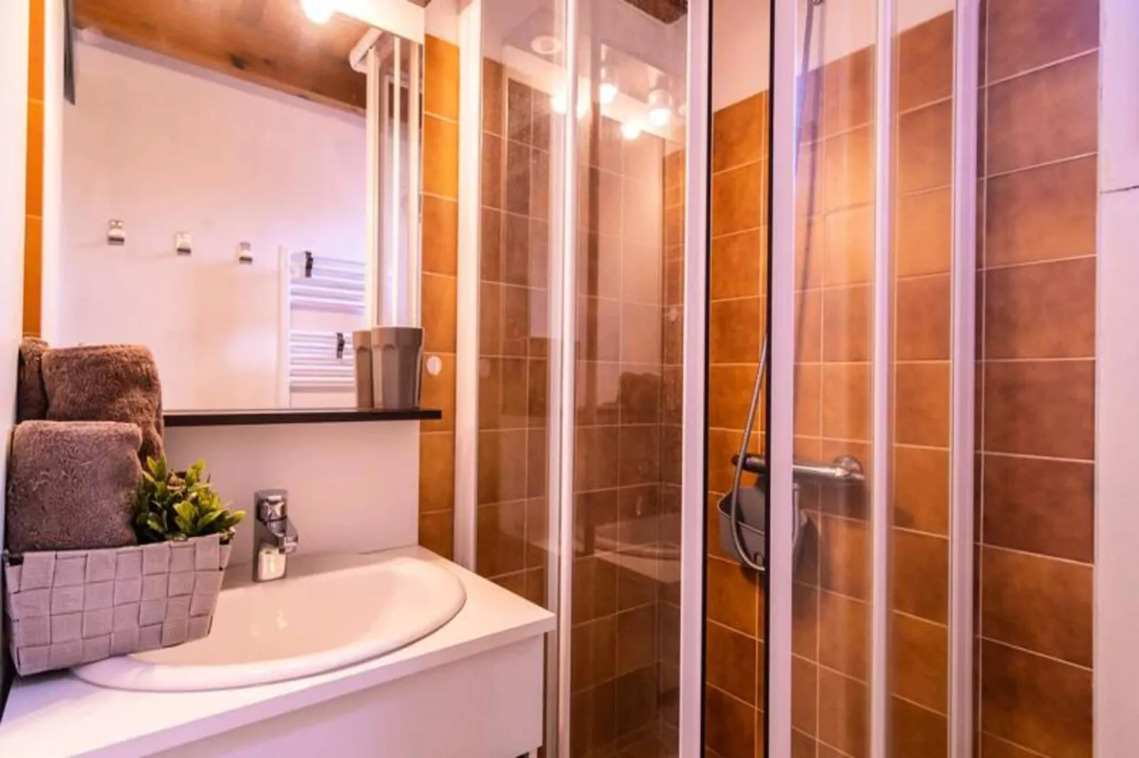 Résidence H.th.ii:bat.8-Bathroom