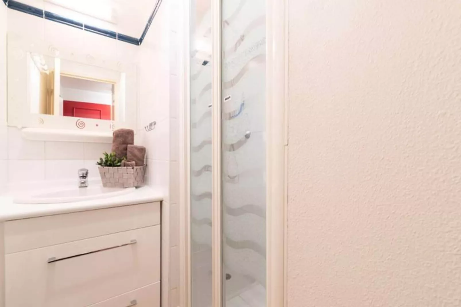 Résidence Arches D'aure B-Bathroom