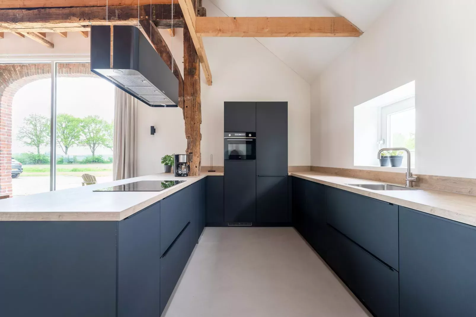 De stakenborg het voor- en achterhuis - Kitchen