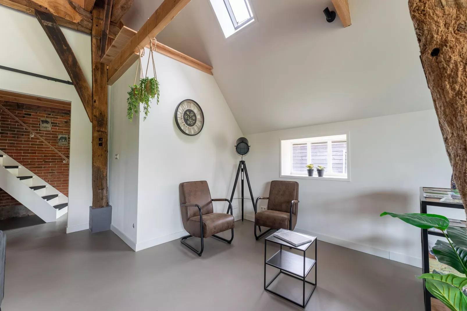 De stakenborg het voor- en achterhuis - Landing