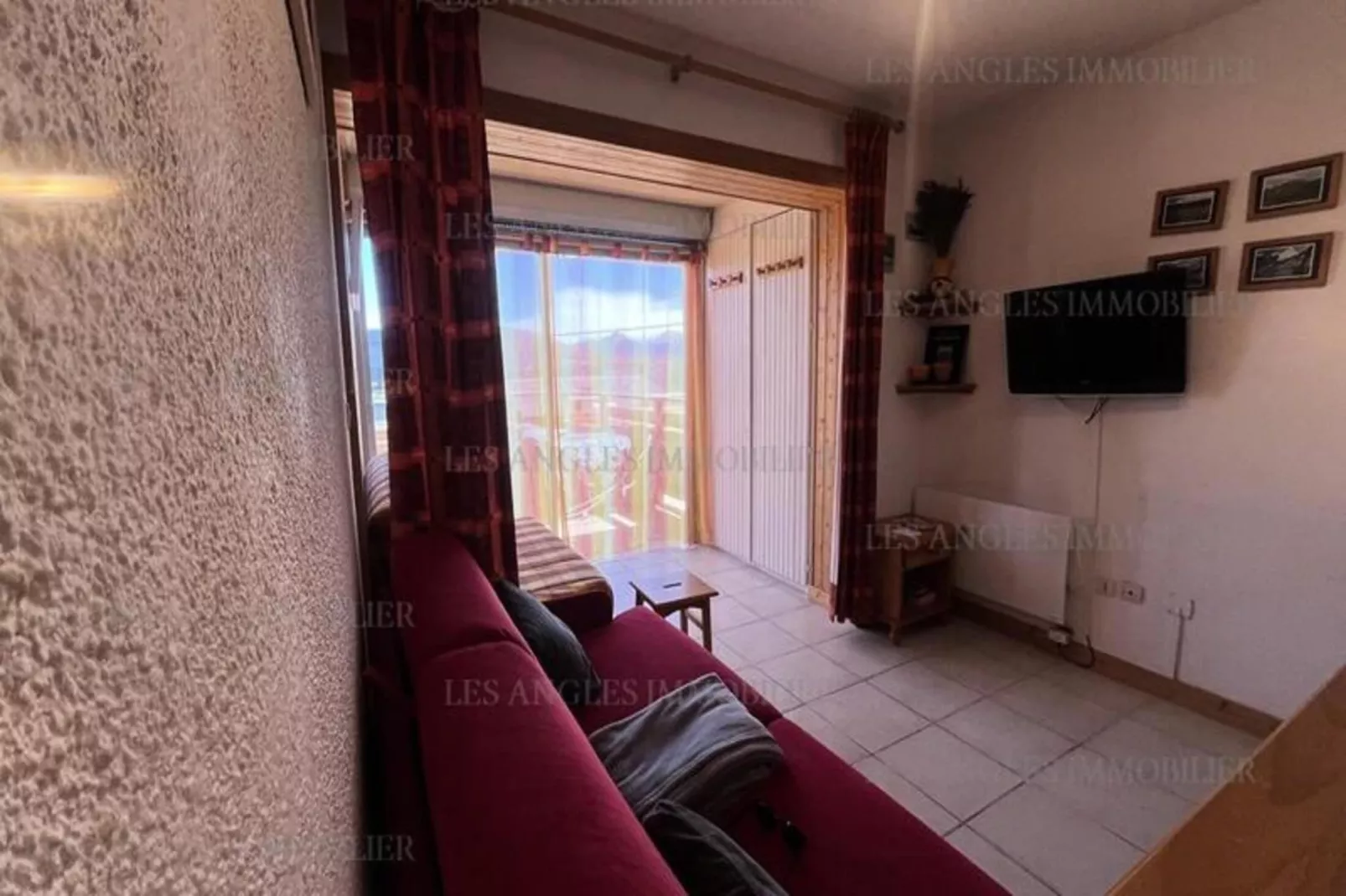 Résidence Les Mouflons-Exterior in summer