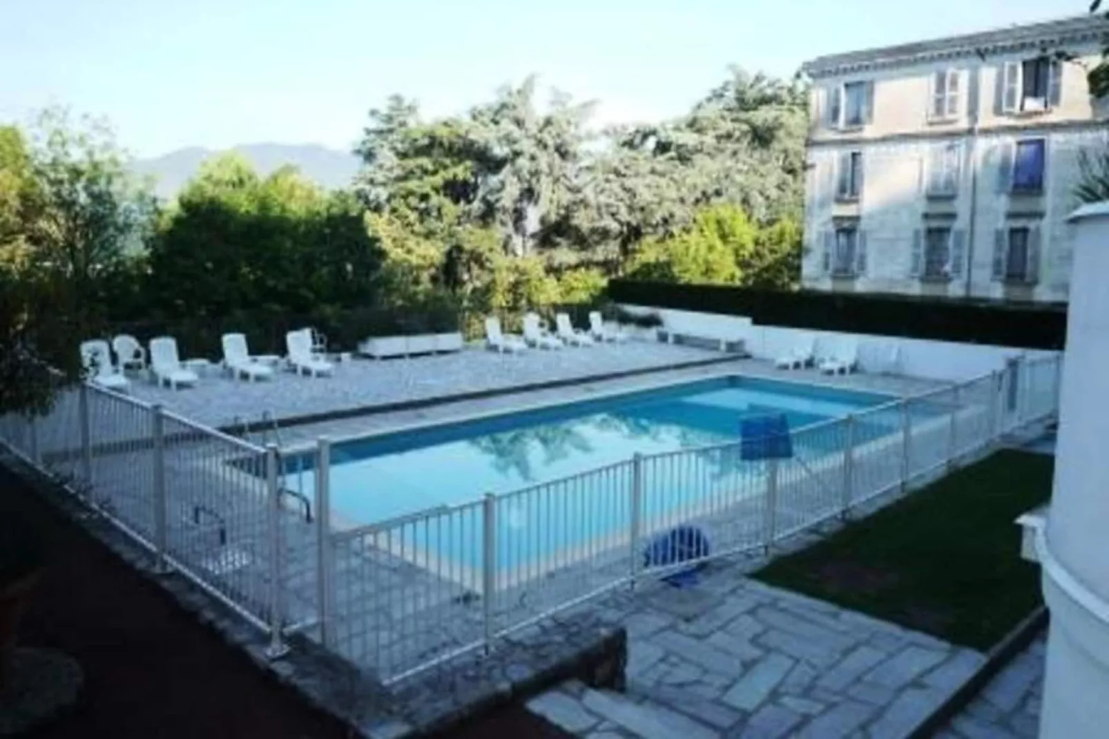 Residence Albion-Swimming pool