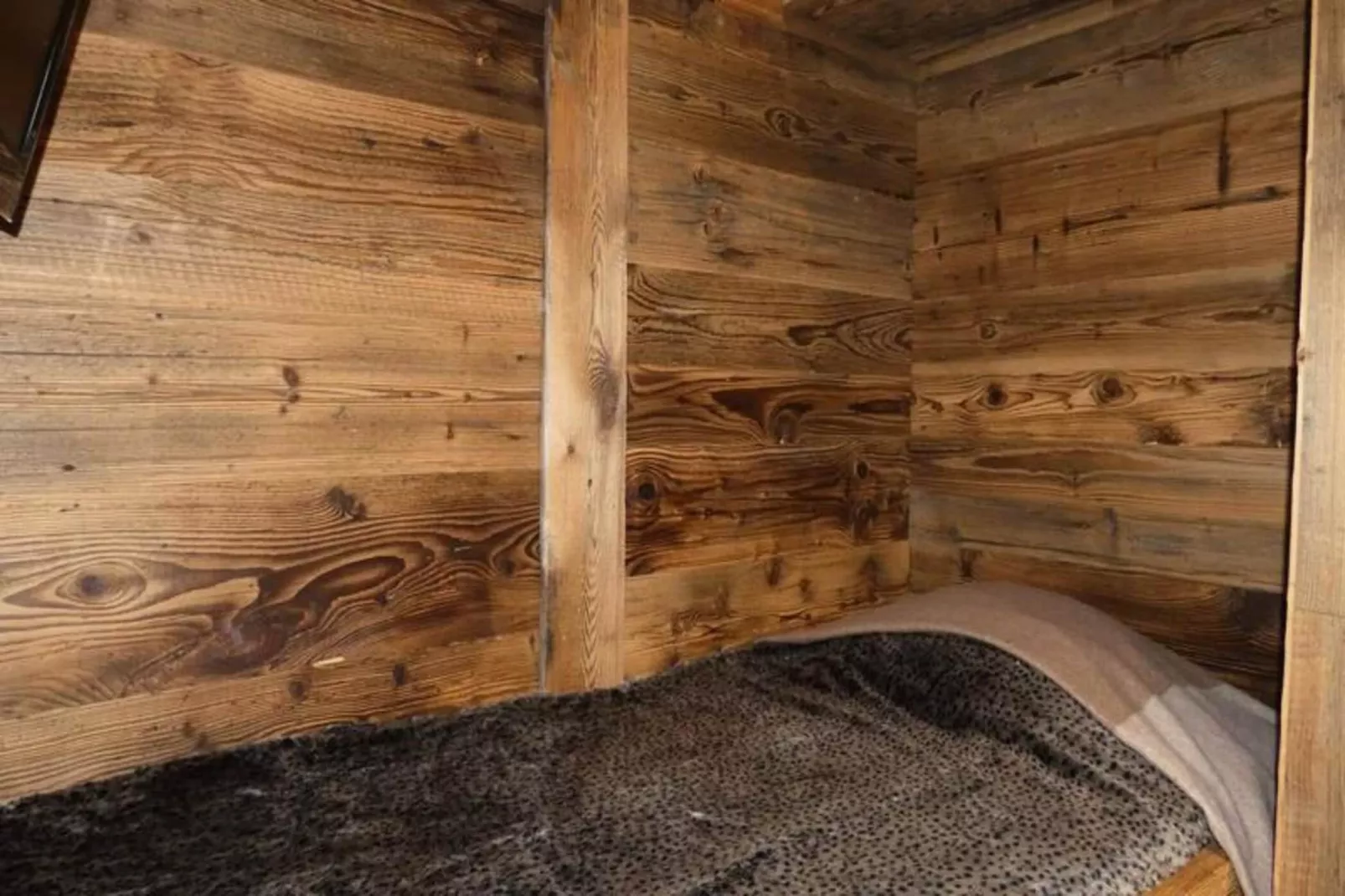 Résidence Lauziere Dessous-Bathroom