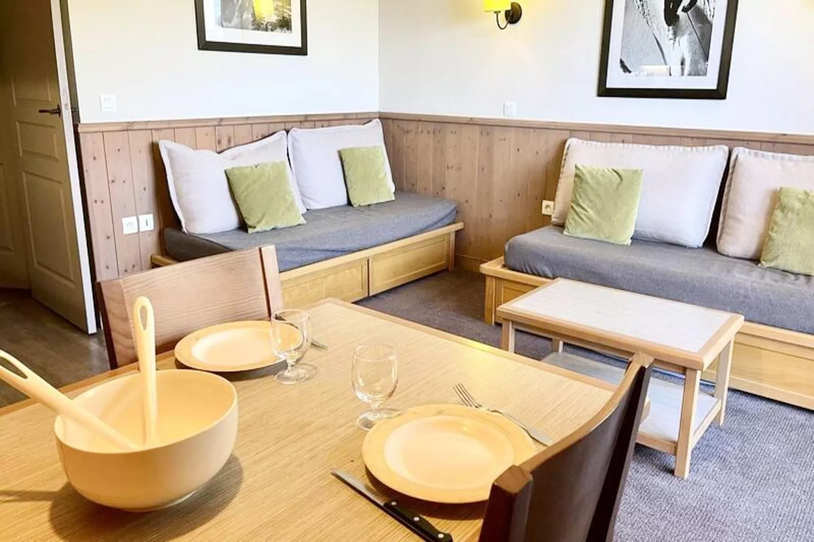 Résidence Valeriane-View in summer