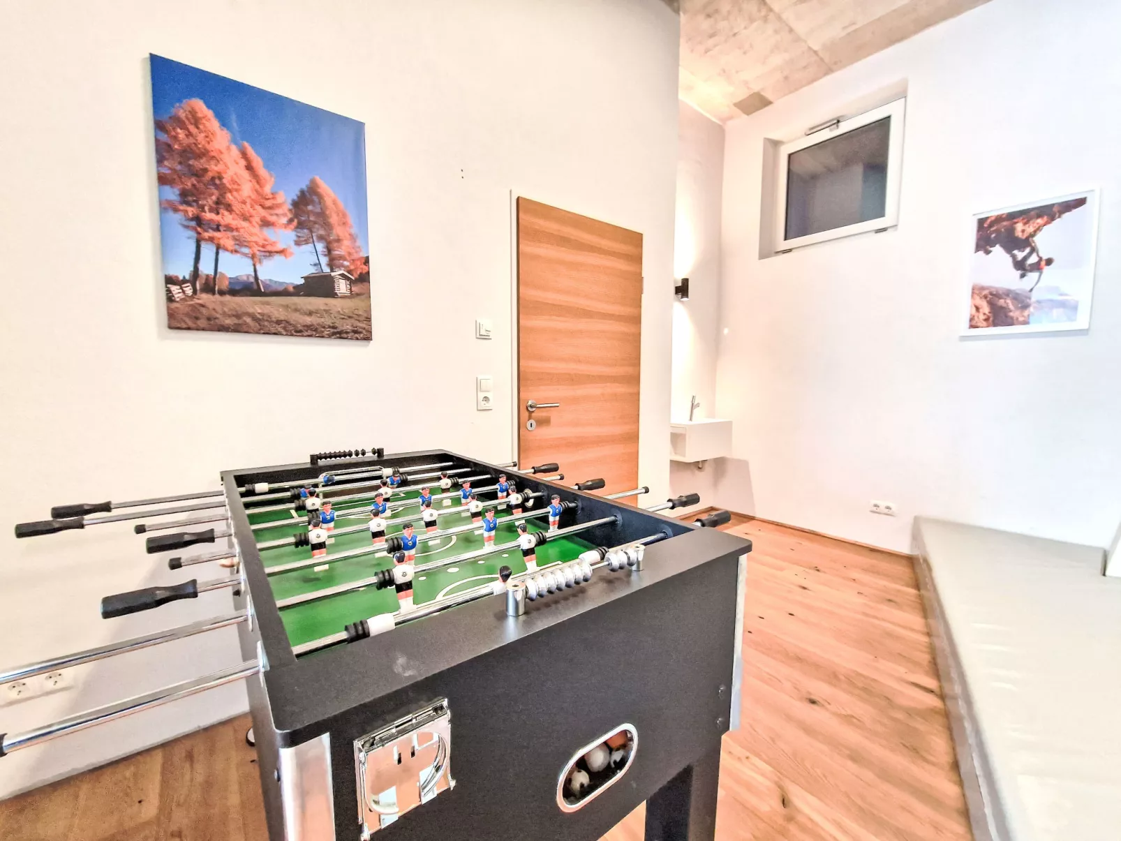 The Rock Design-Dedans