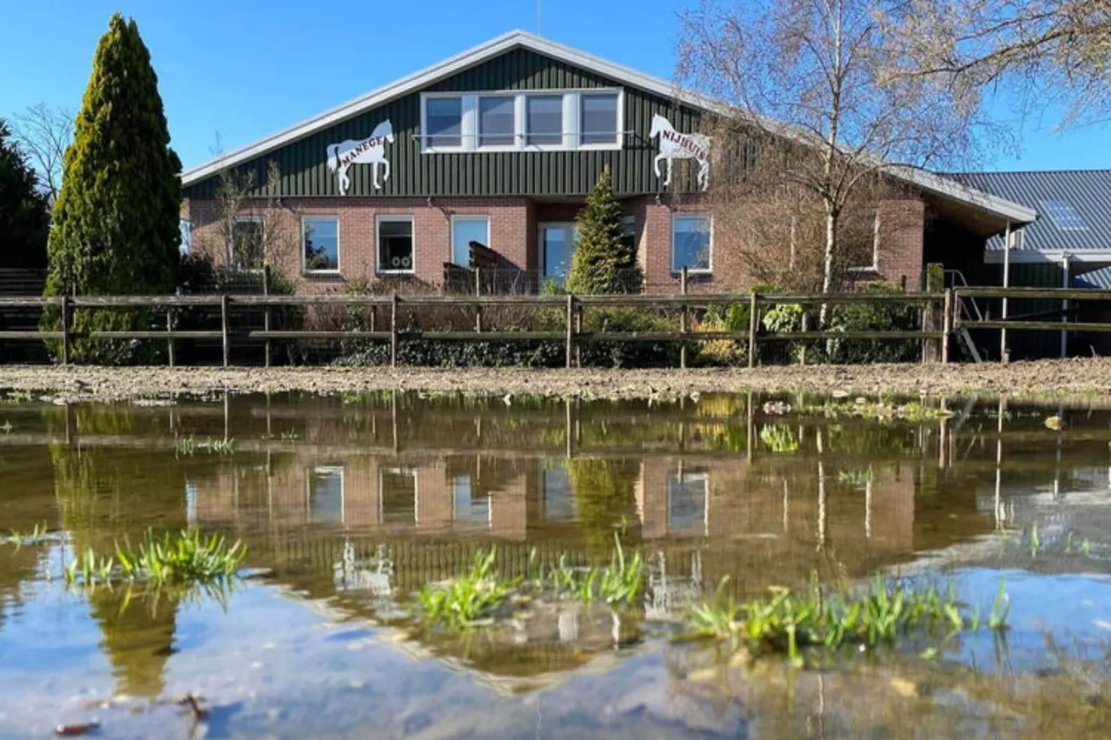 Erve Nijhuis-Exterior summer