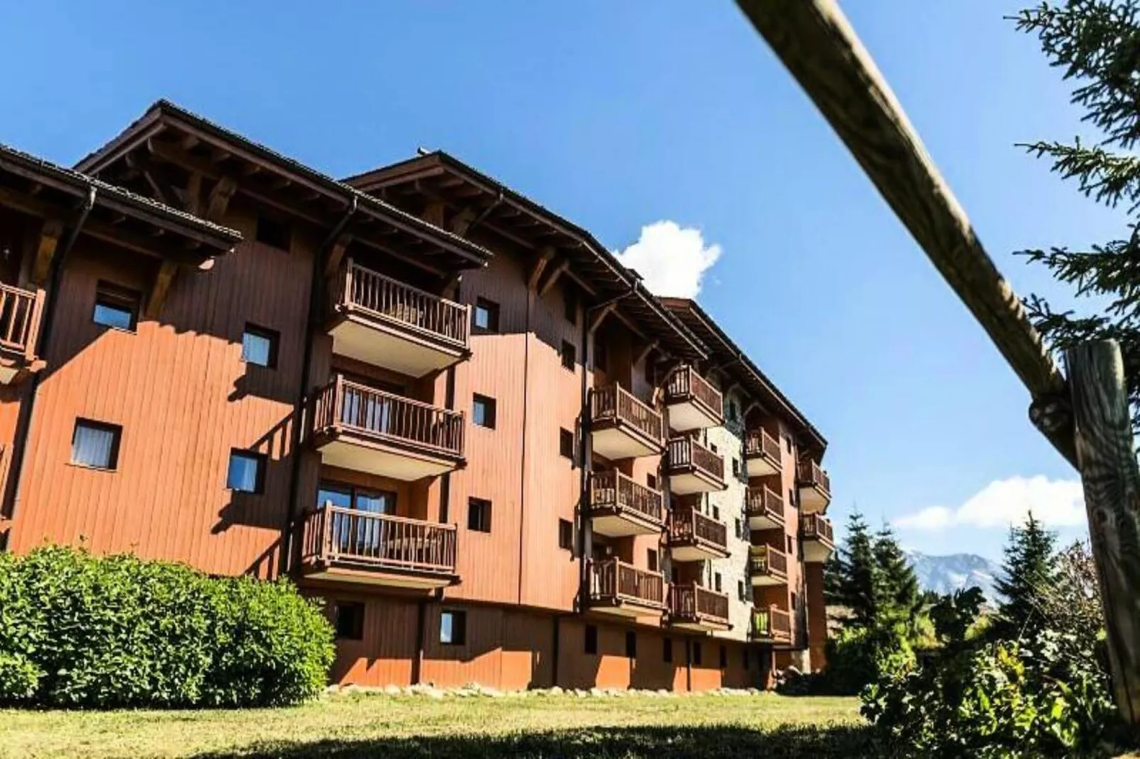 Résidence Les Alpages de Chantel - maeva Home-Außenbereich Sommer