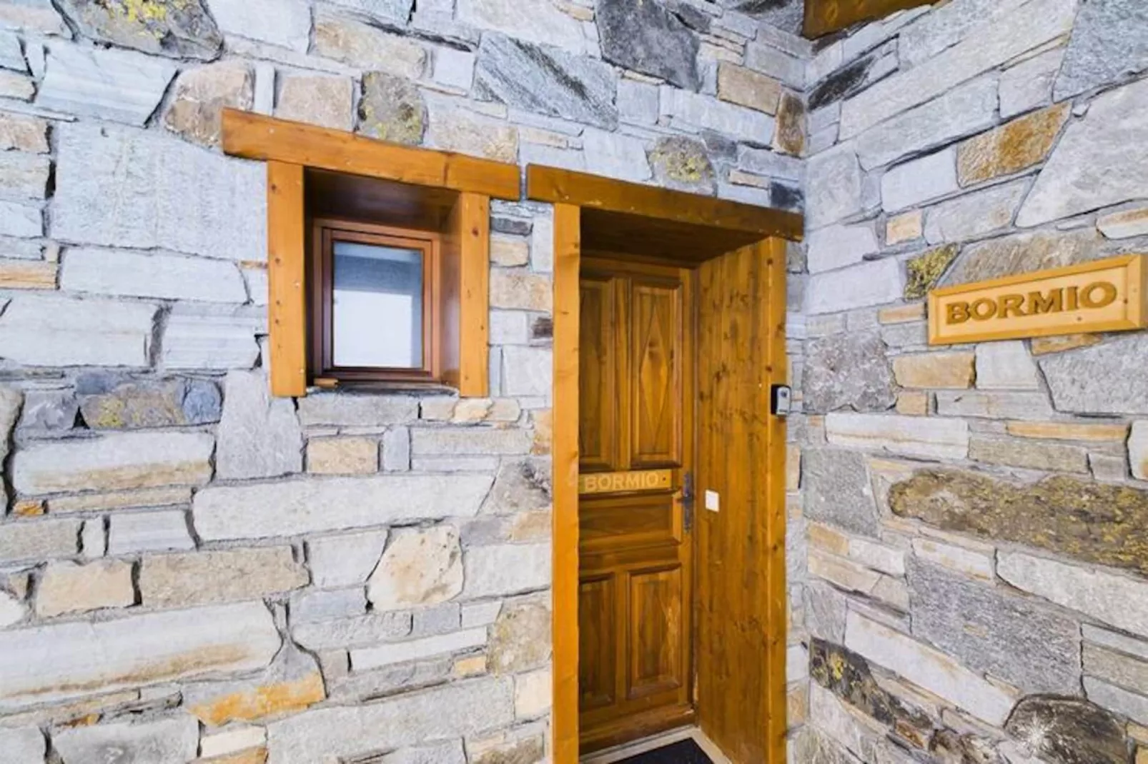 Chalet Le Kandahar-Image-tags.