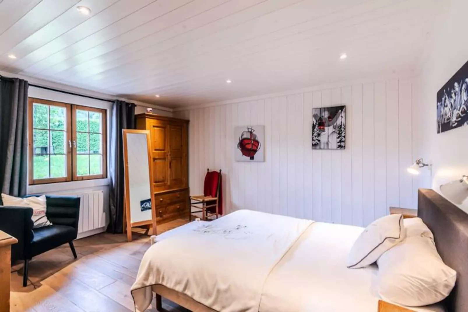 Chalet Copains-Image-tags.