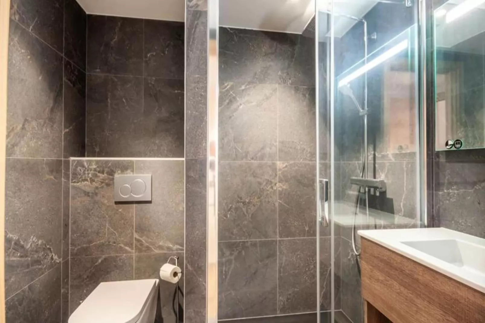 Résidence Echo Du Pleney - Außenbereich Sommer