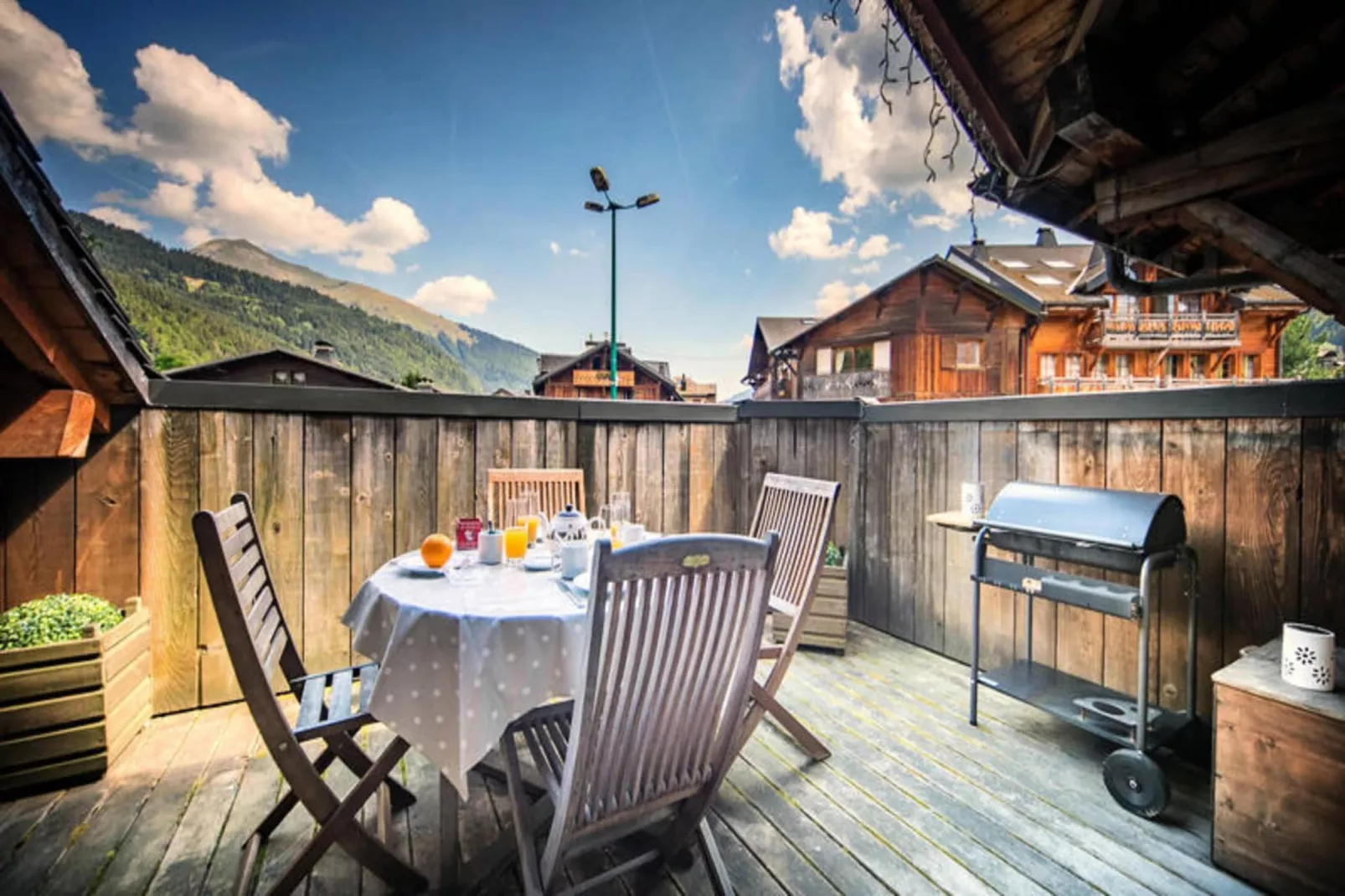 Résidence Morzna-Salle à manger