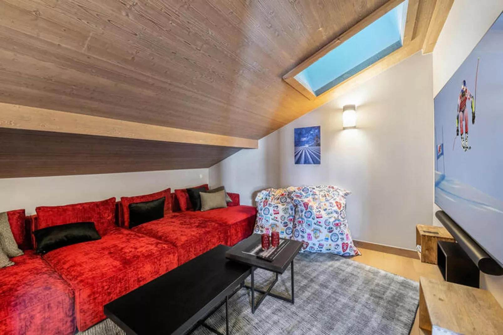 Résidence Stallion D-Exterior in summer