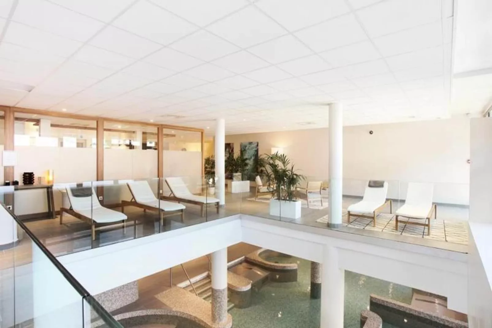 Résidence Prestige Odalys Mendi Alde****-Piscine