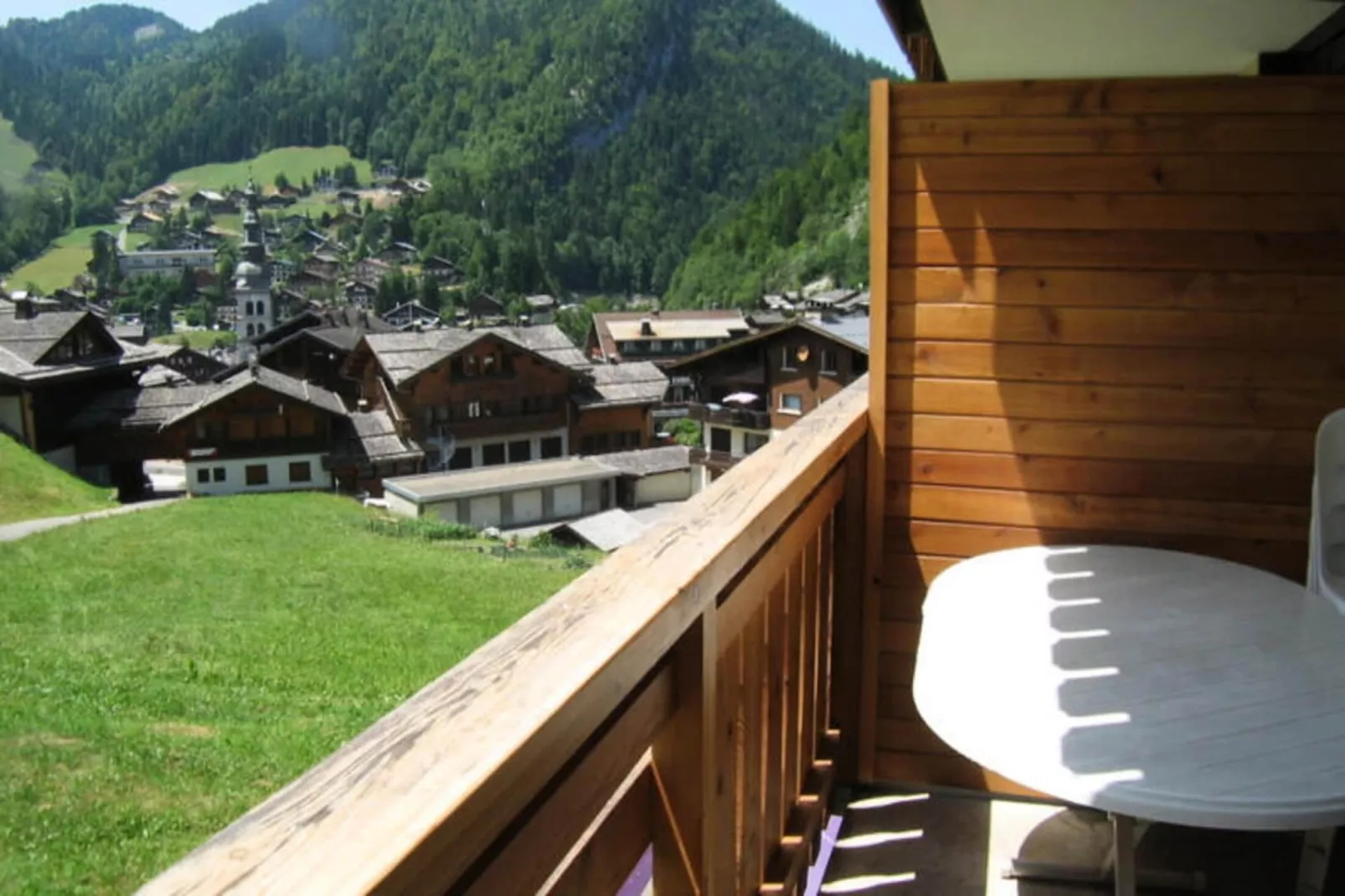 Studio à La Clusaz-Areas within 1km in summer