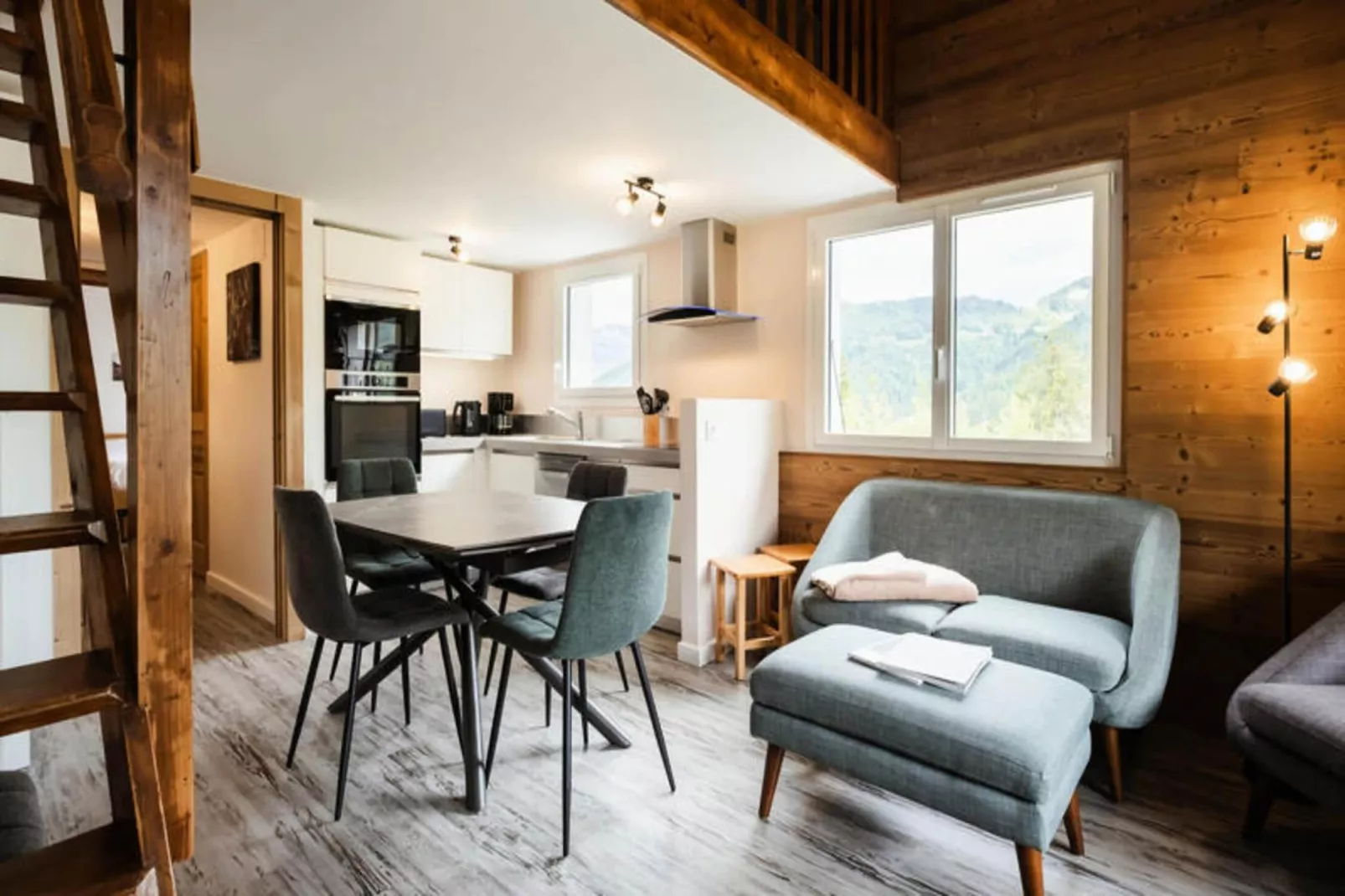 Résidence Autan-Exterior in summer