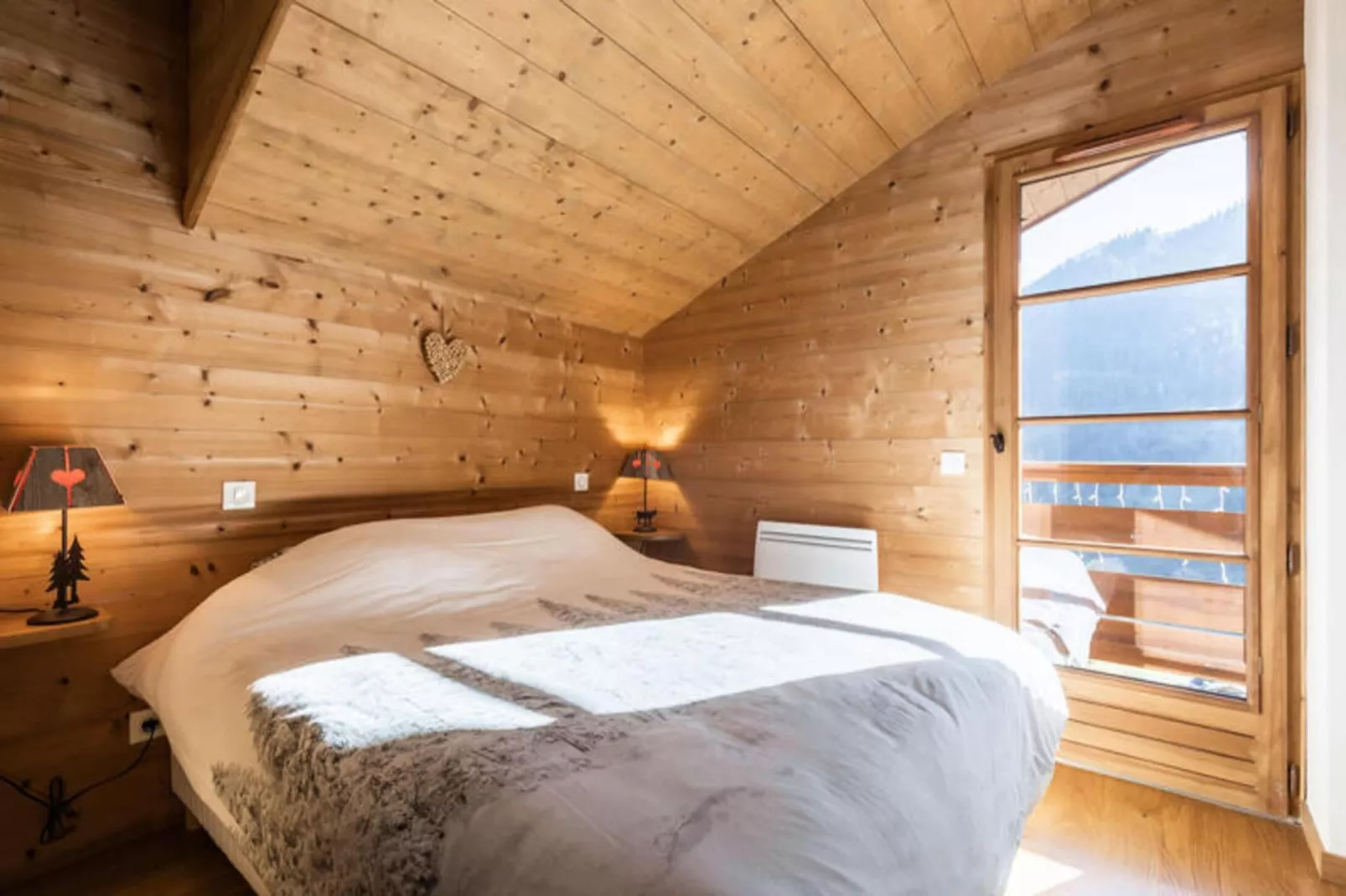 Résidence Belrose-Außenbereich Sommer