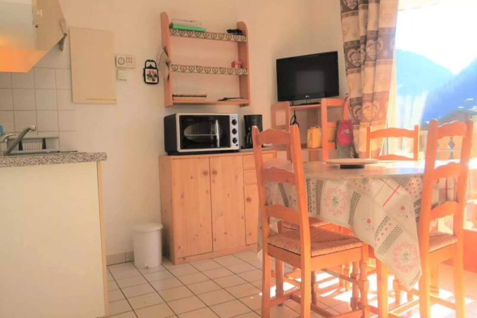 Résidence Les Jonquilles-Dining room