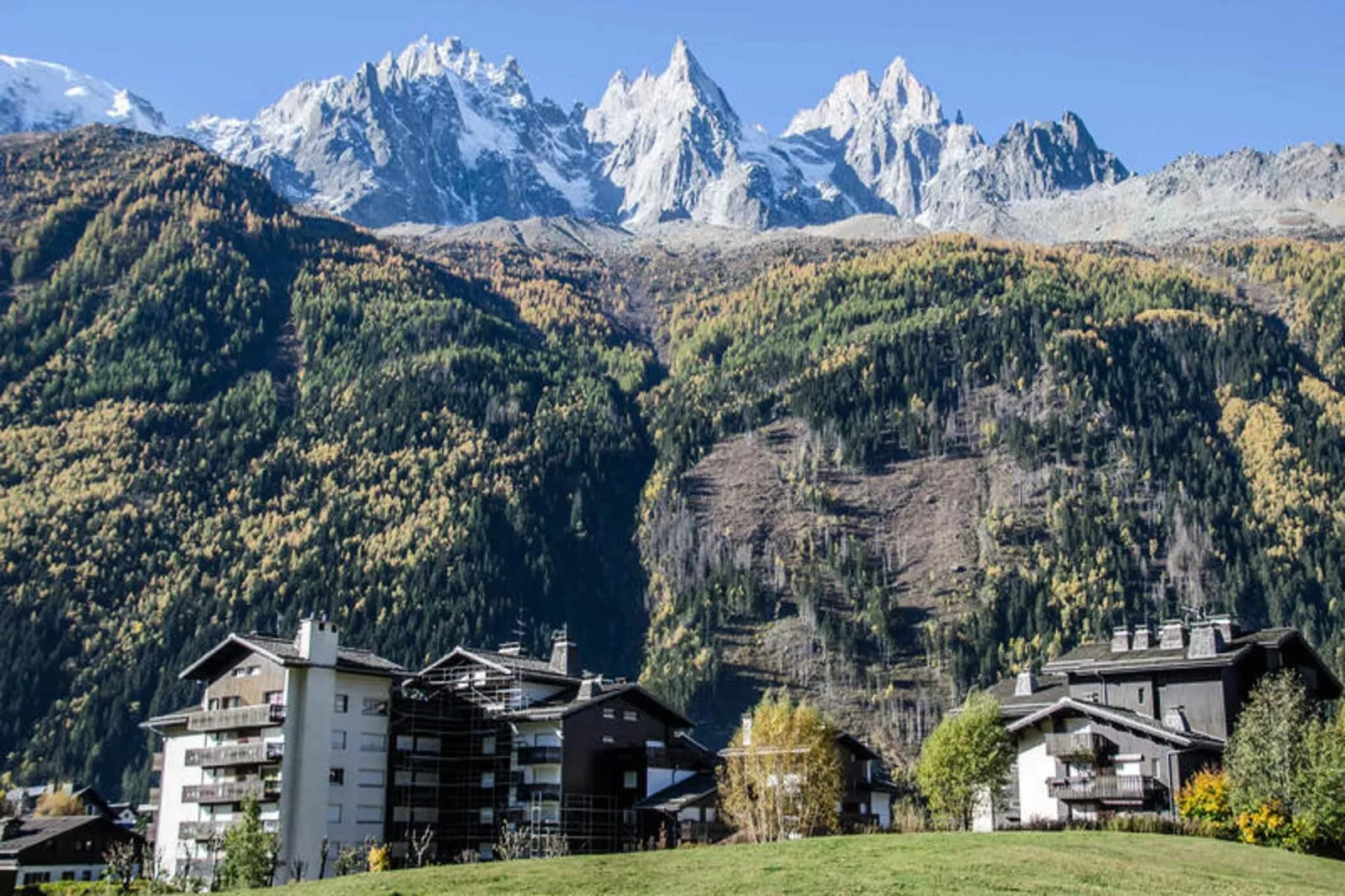 Résidence Clos Du Savoy-Exterior in winter