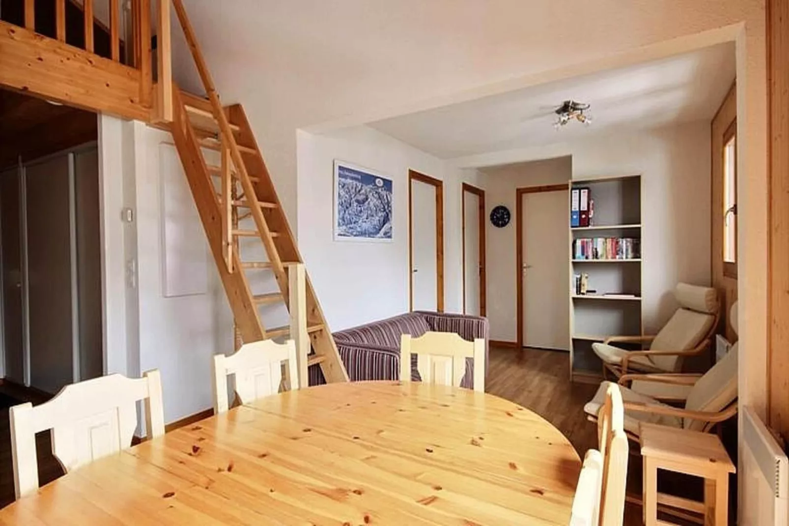 Appartements à Saint Jean d'Aulps-Salle à manger