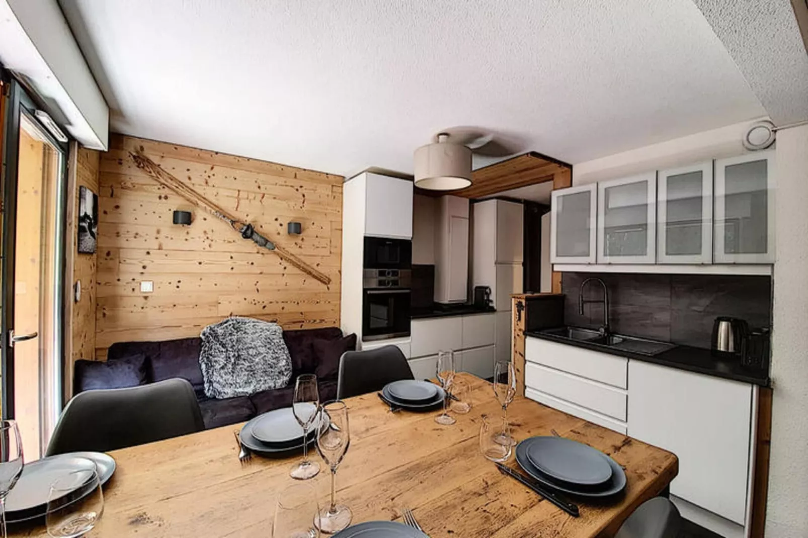 Appartements à Saint Jean d'Aulps-Salle à manger