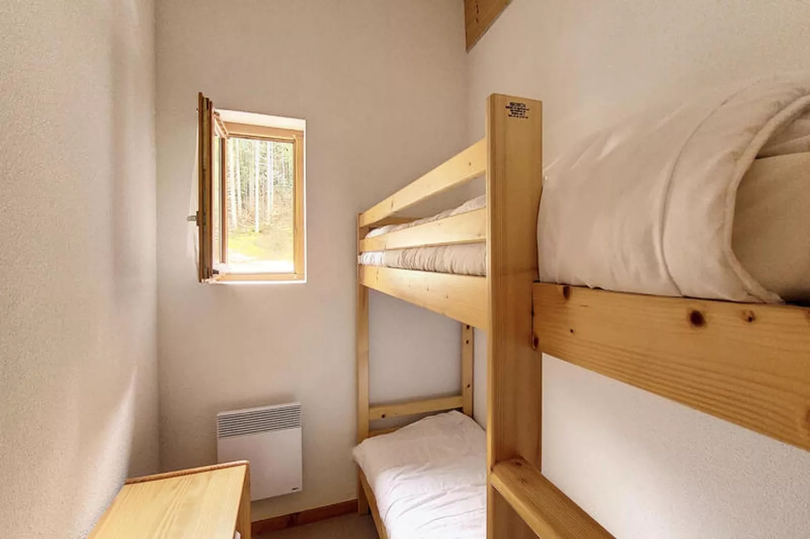 Appartements à Saint Jean d'Aulps-Chambre