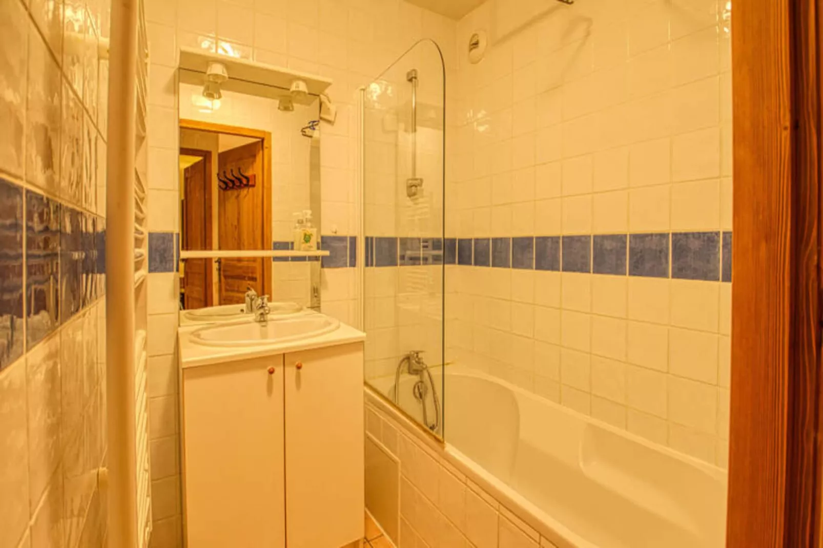 Résidence Jardin Alpin Bat A-Bathroom