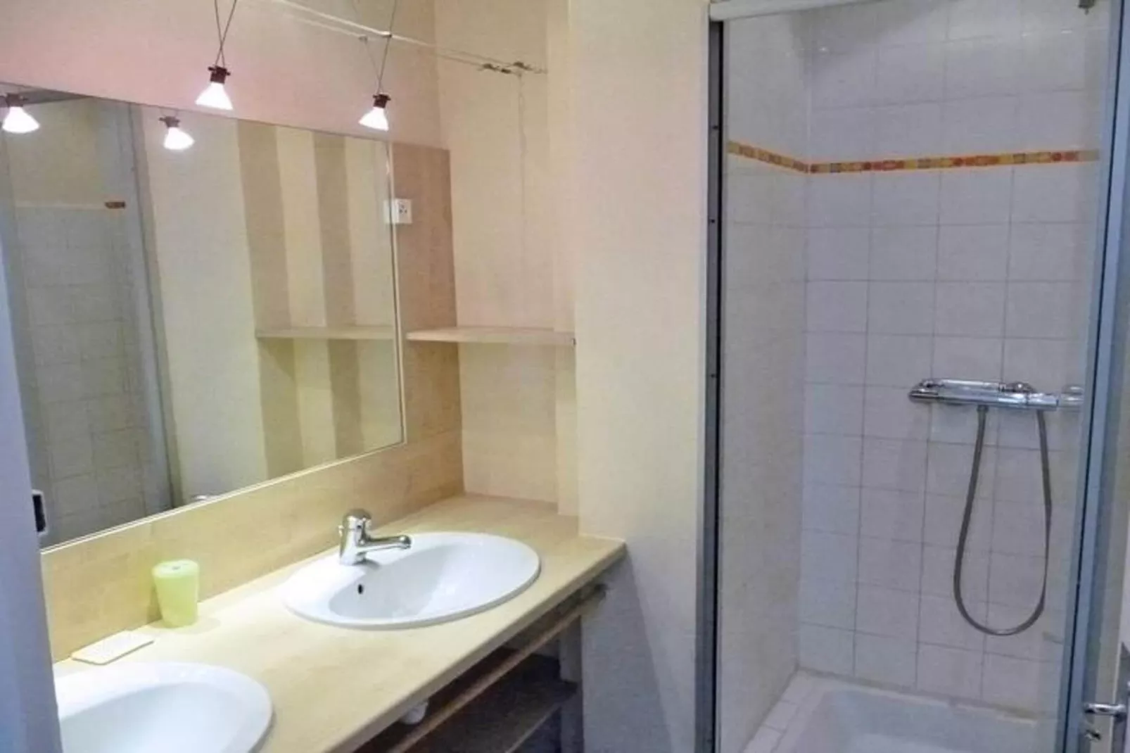 Résidence Les Dauphins-Kitchen